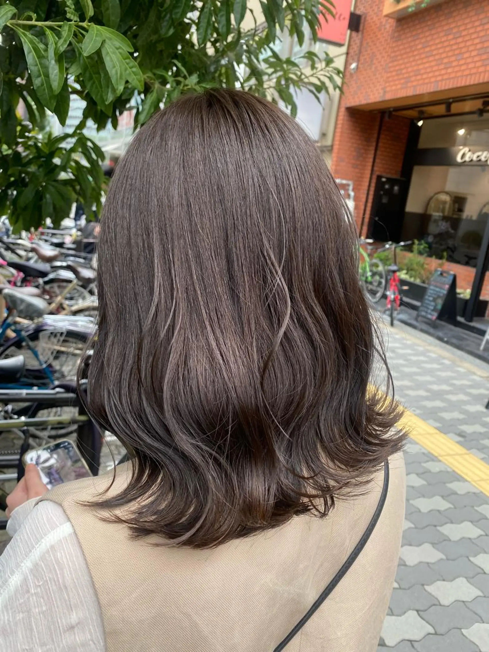 ミディアム 大野 美紅のヘアスタイル