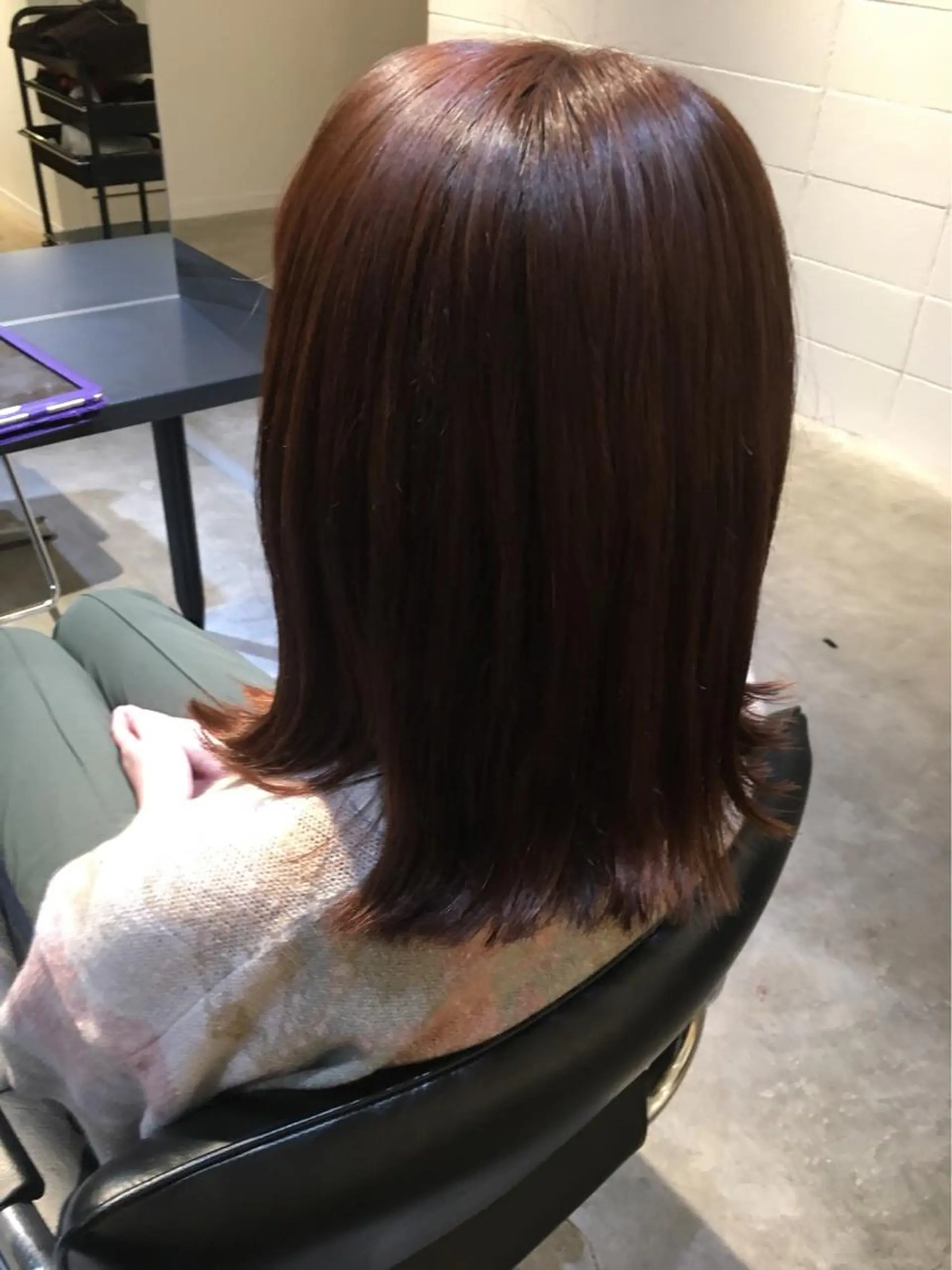 ミディアム カラー ベージュカラー ピンクカラー ピンクベージュ 外ハネヘア 中原 梨沙のヘアスタイル