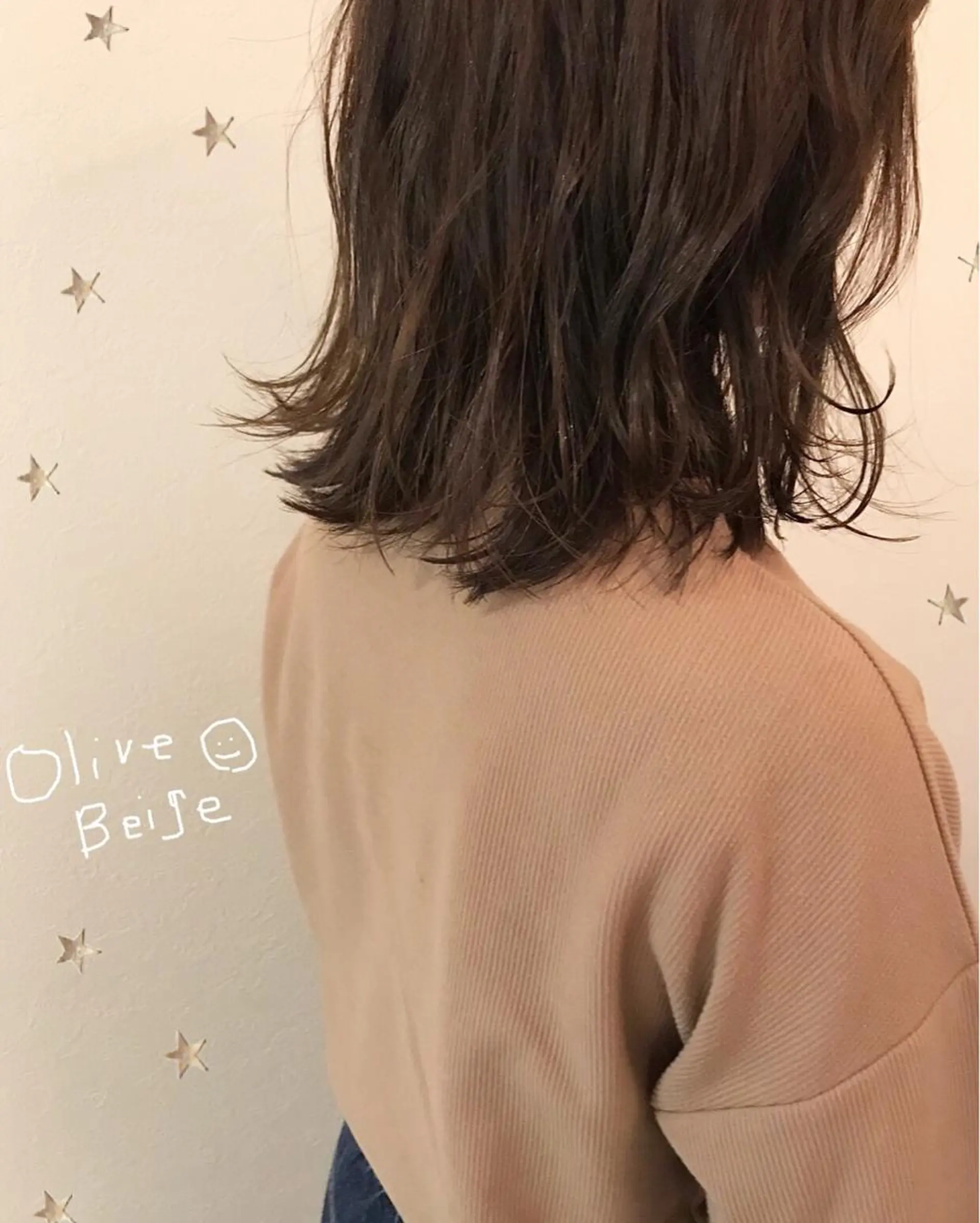 ミディアム 市川 千夏のヘアスタイル