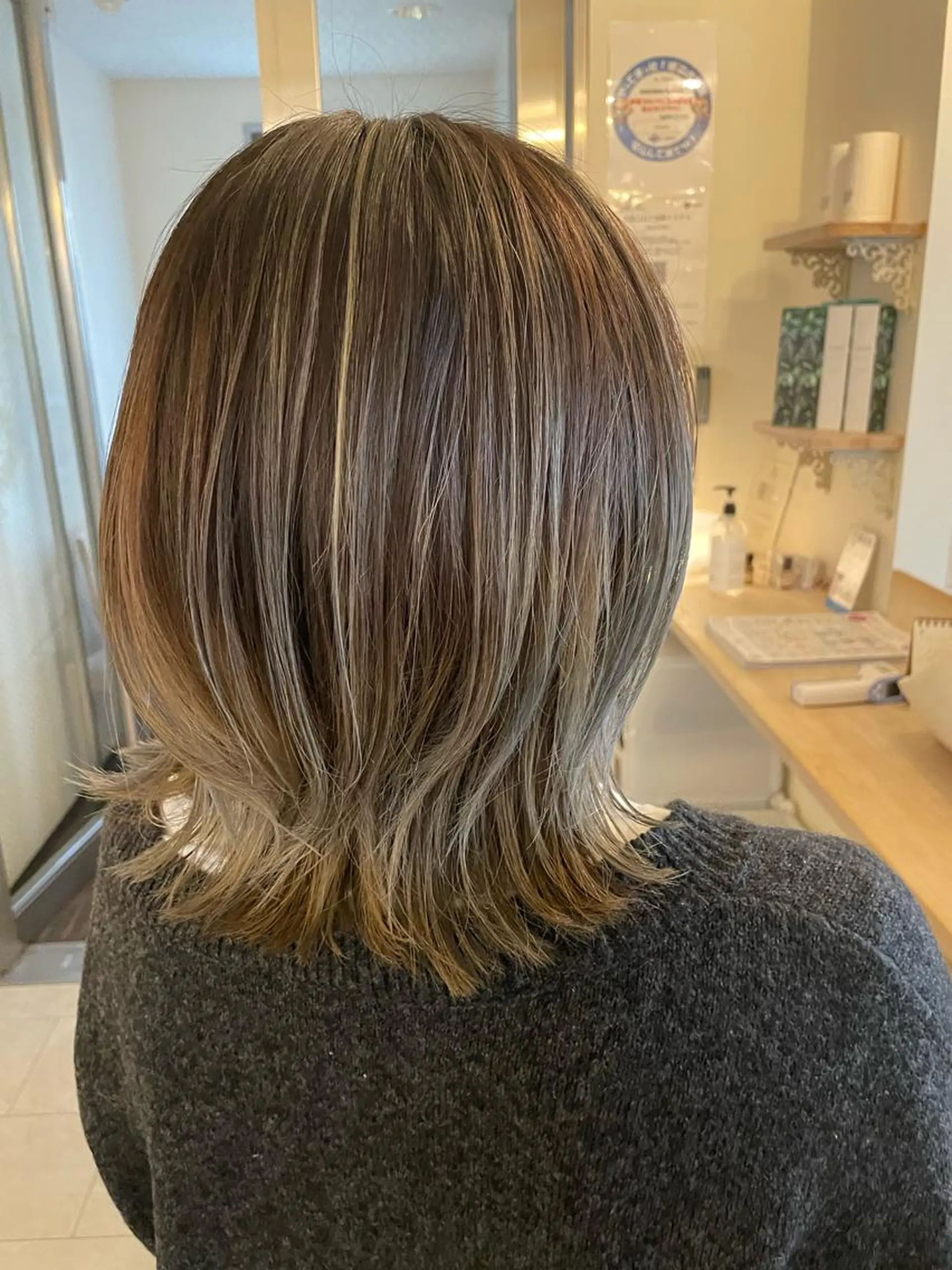 ミディアム カラー バレイヤージュ グレージュ ハイライトカラー くびれヘア 顔まわりレイヤー ヘアカラー ボブウルフ／ボブ Satsuki【名駅のヘアスタイル