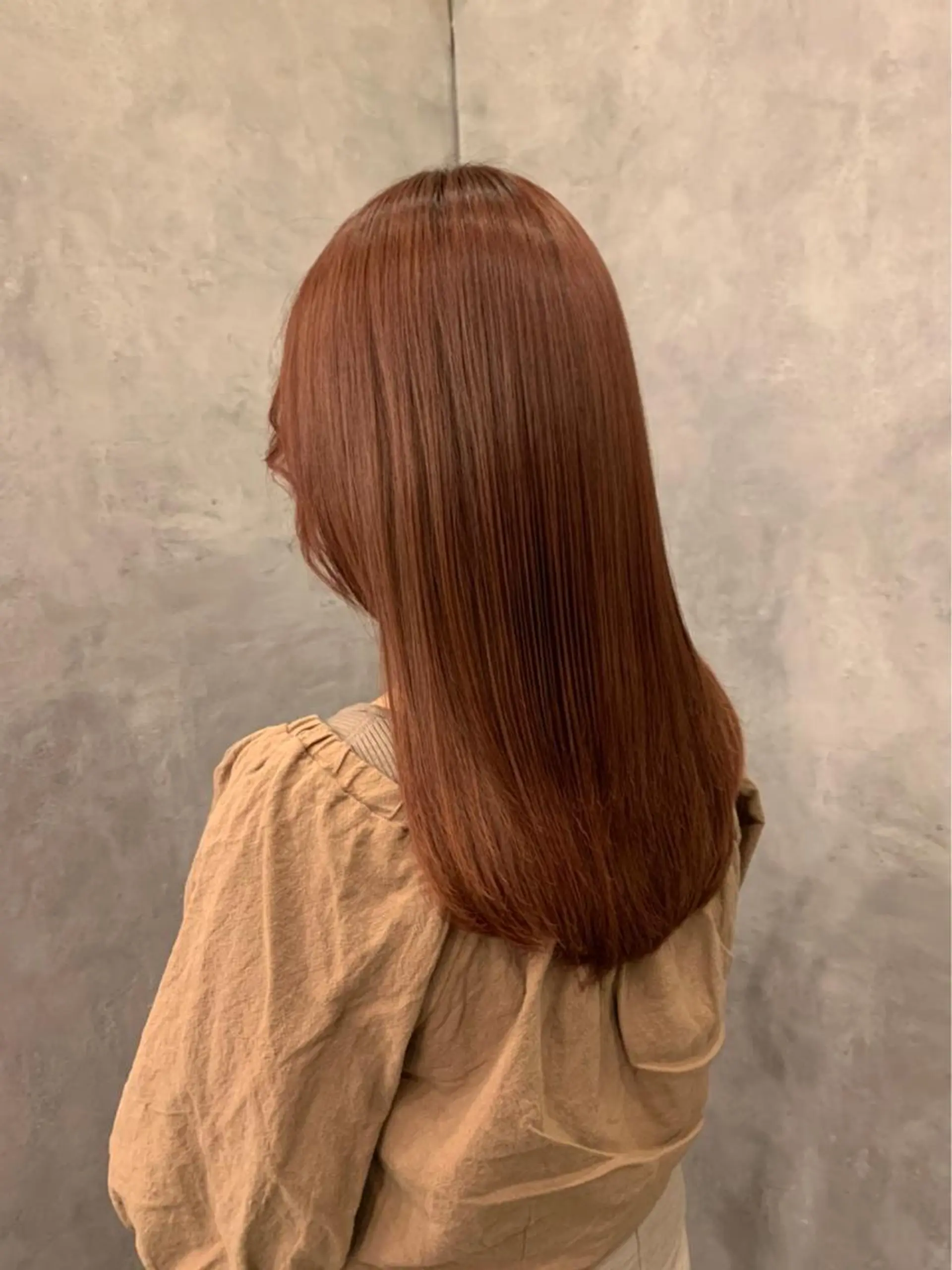 セミロング カラー カット ヘアカラー 水瀬 咲夏のヘアスタイル