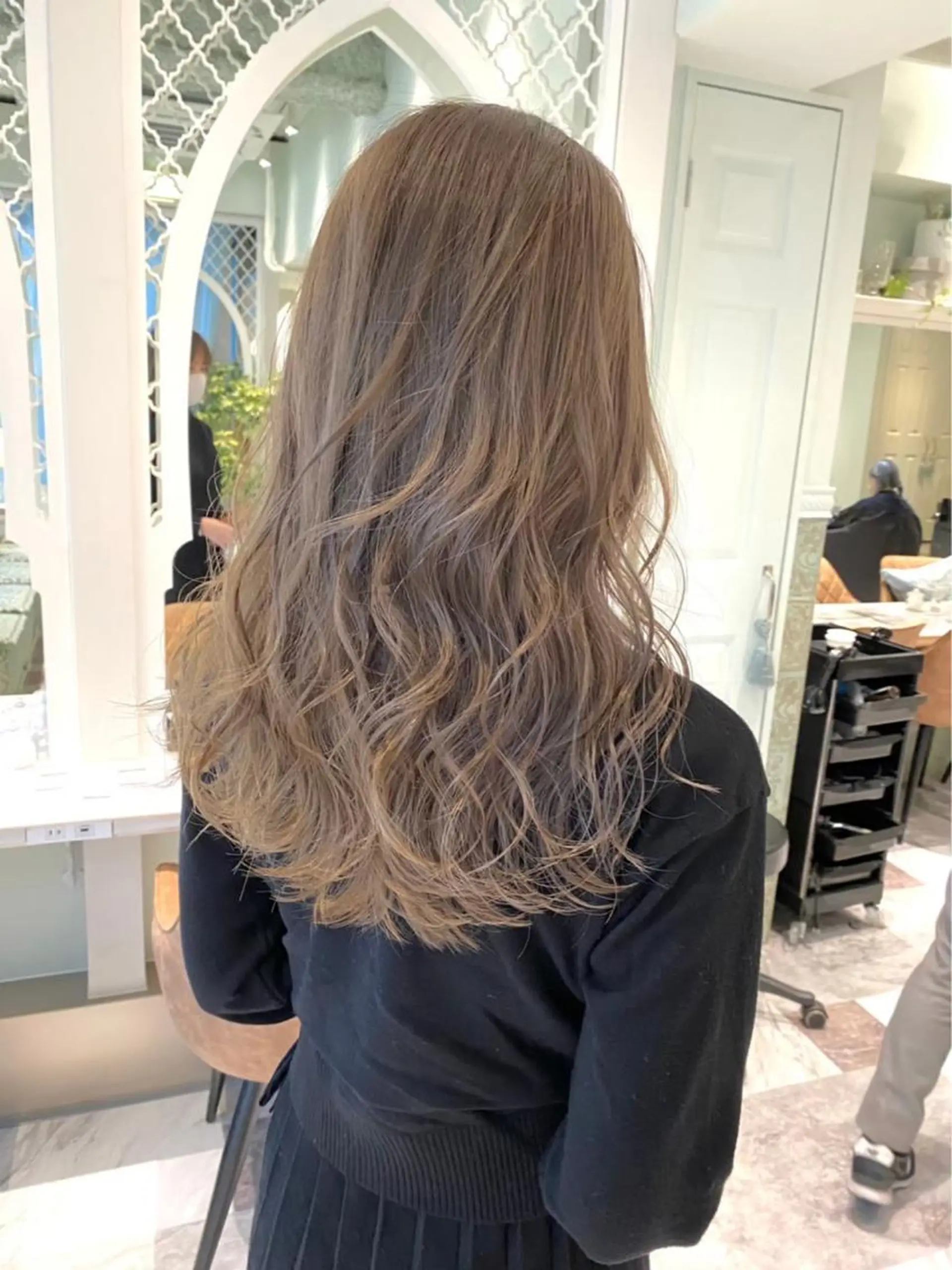 ロング ヘアカラー Kanami/韓国風 /艶カラーのヘアスタイル