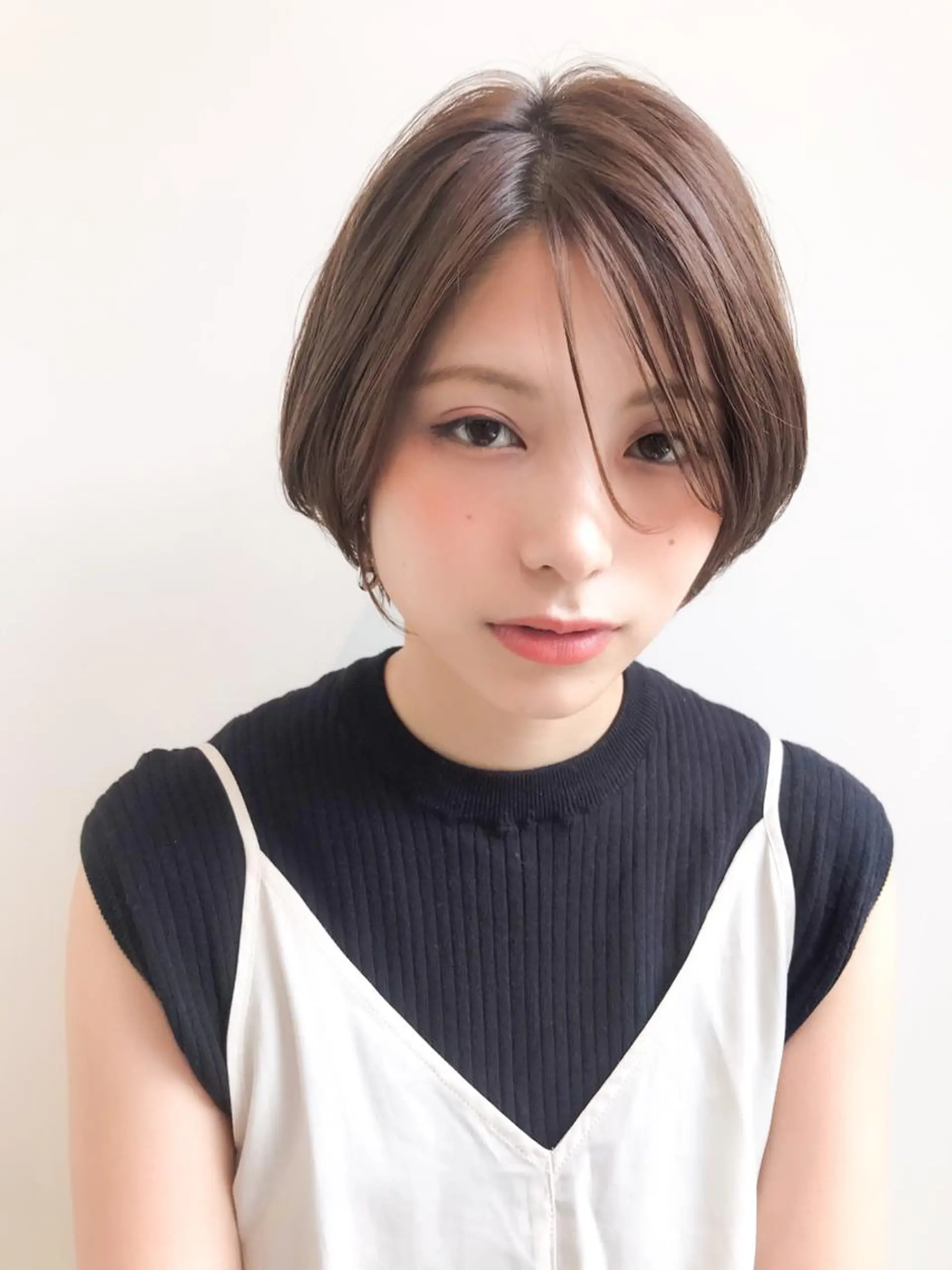 ショート 髪質改善 似合わせカット ショートヘア 縮毛矯正 トリートメント カット ヘアカラー トリートメント イメチェンカット✂️ 錦糸町佐藤店長のヘアスタイル