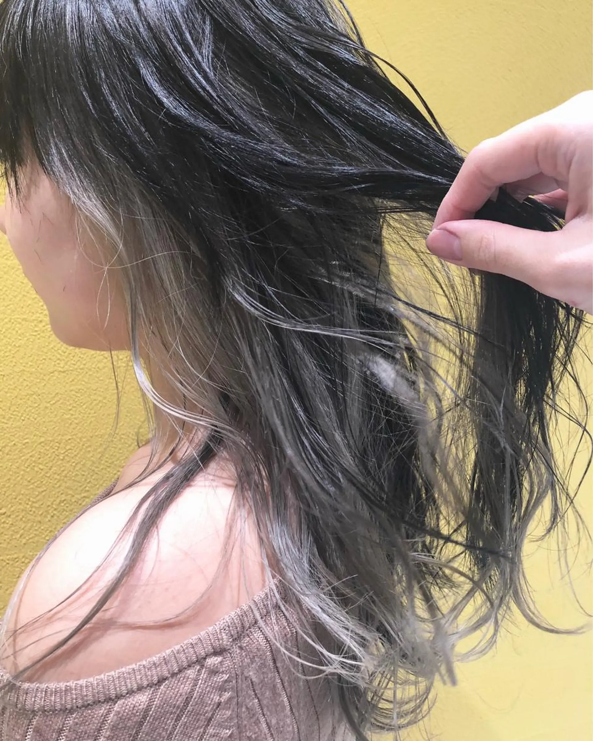 ロング カラー ハイトーンカラー インナーカラー ヘアカラー sano sayakaのヘアスタイル