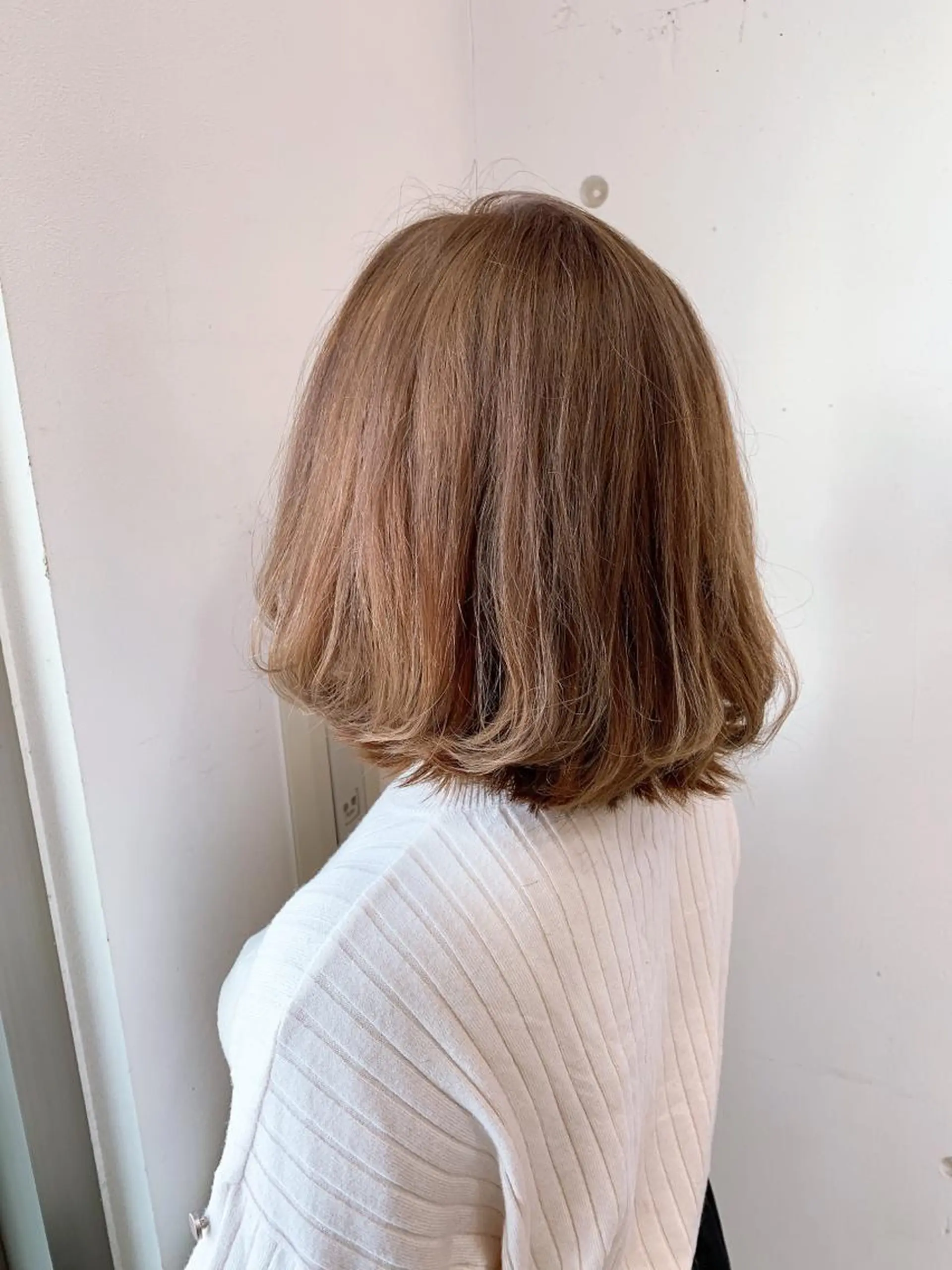 ミディアム カラー パーマ 白髪ぼかしハイライト 柳川拓哉のヘアスタイル