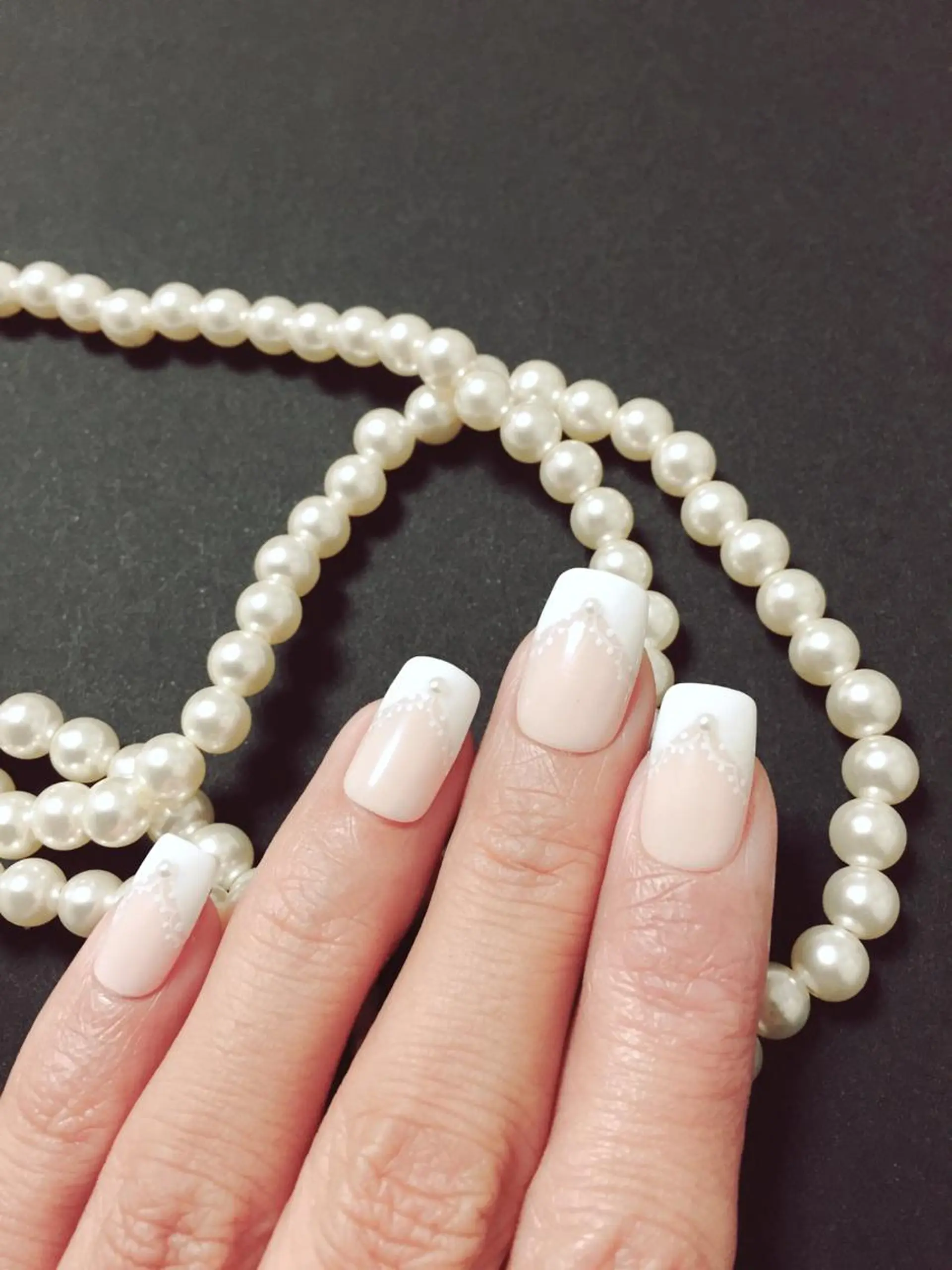 ネイル アートネイル フレンチネイル ジェルネイル ネイルチップ BellaLuna NAILのネイルデザイン