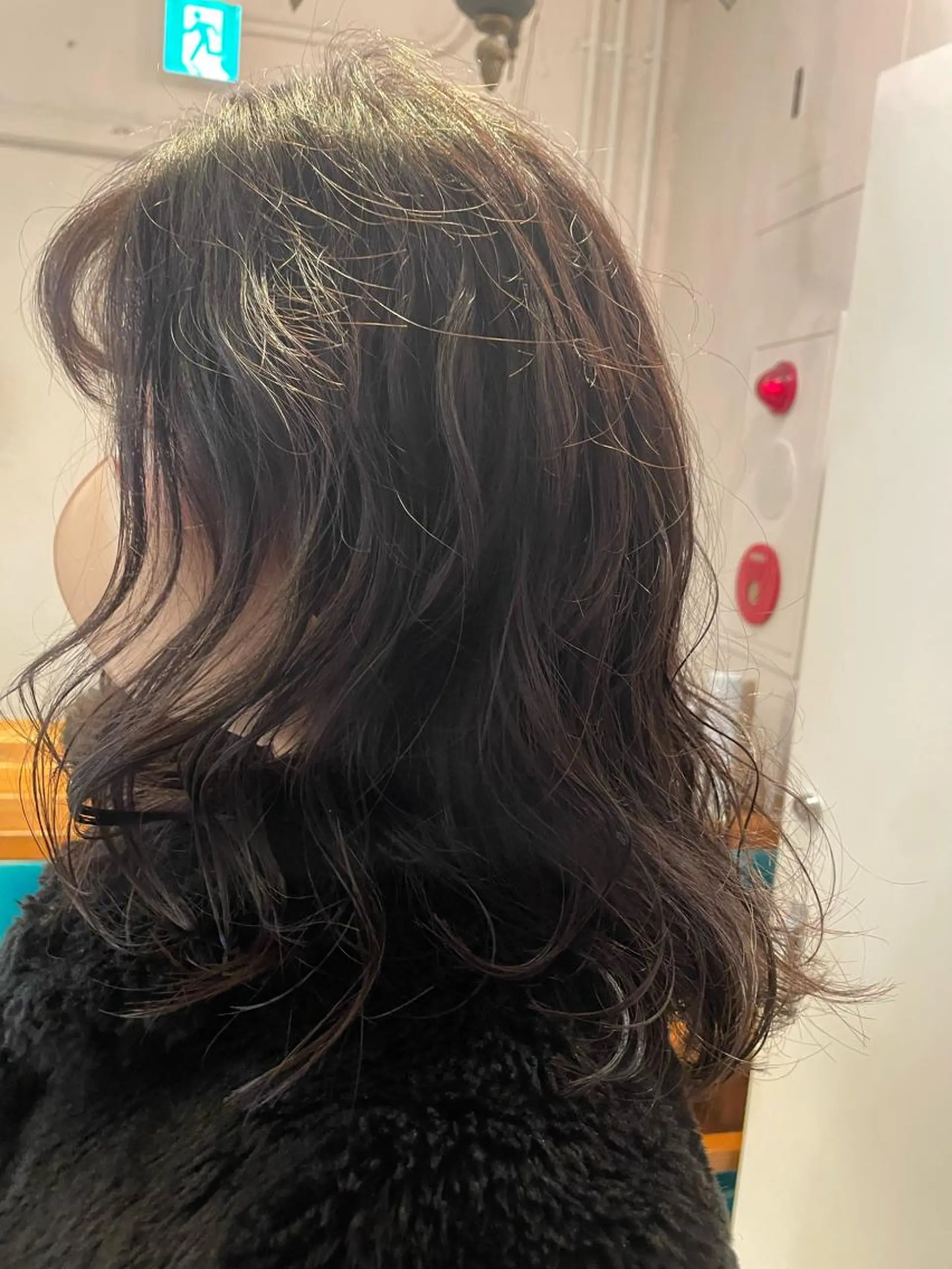 ミディアム パーマ カット パーマ トリートメント レイヤー／似合わせ TAKUYAのヘアスタイル