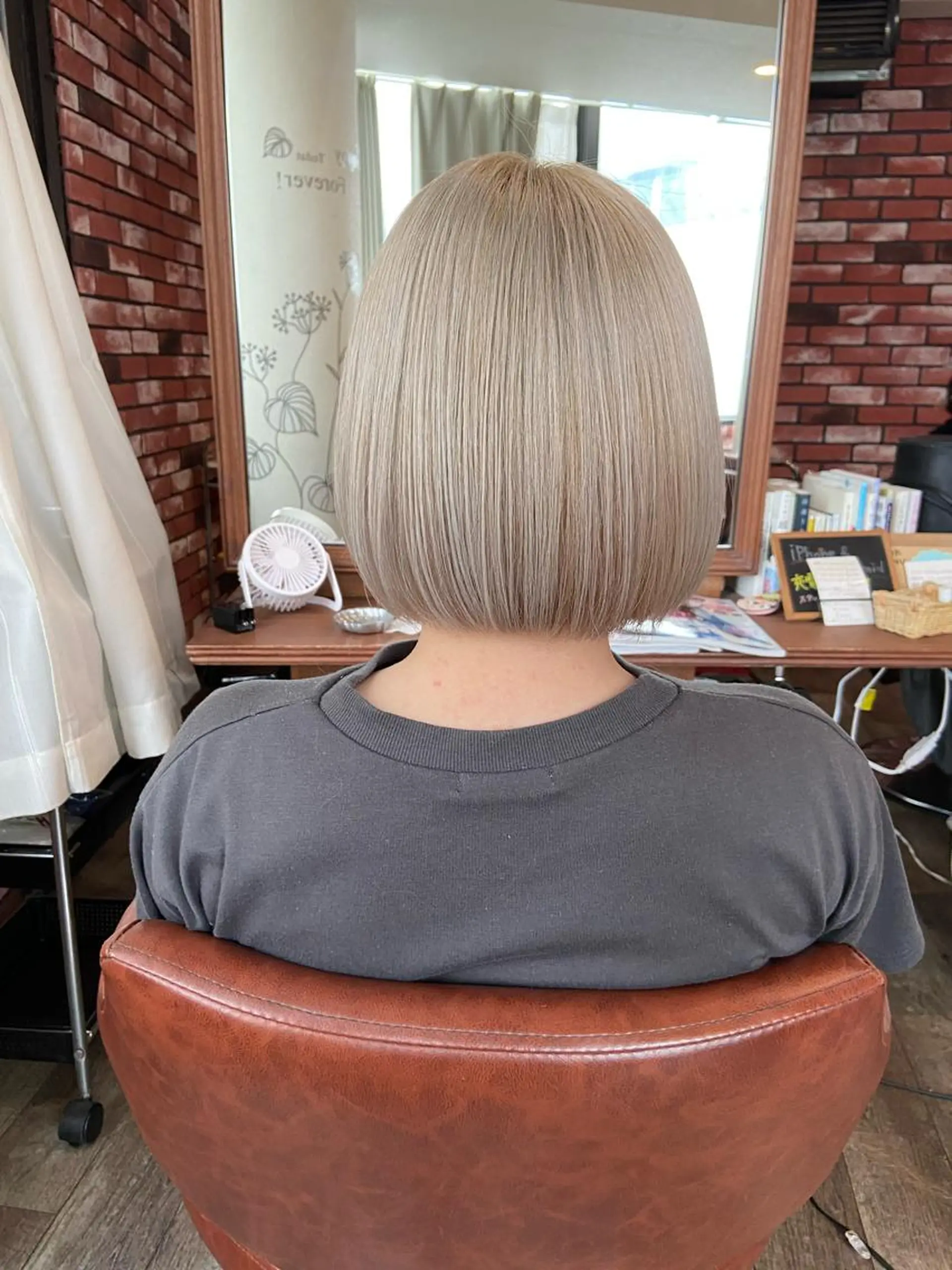 ショート ボブ 眞壁 華子のヘアスタイル