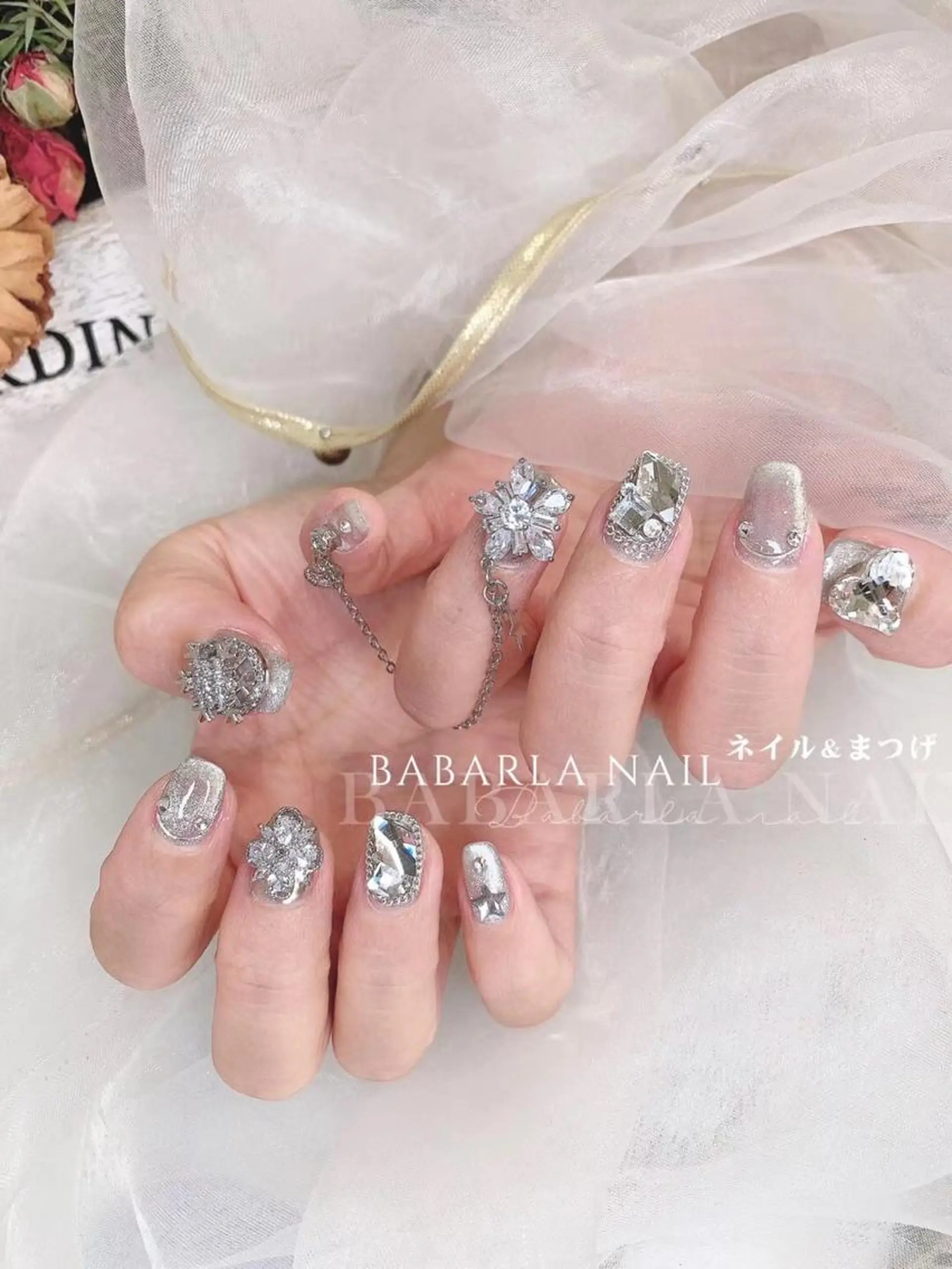 ネイル シルバー Babarla Nailのネイルデザイン