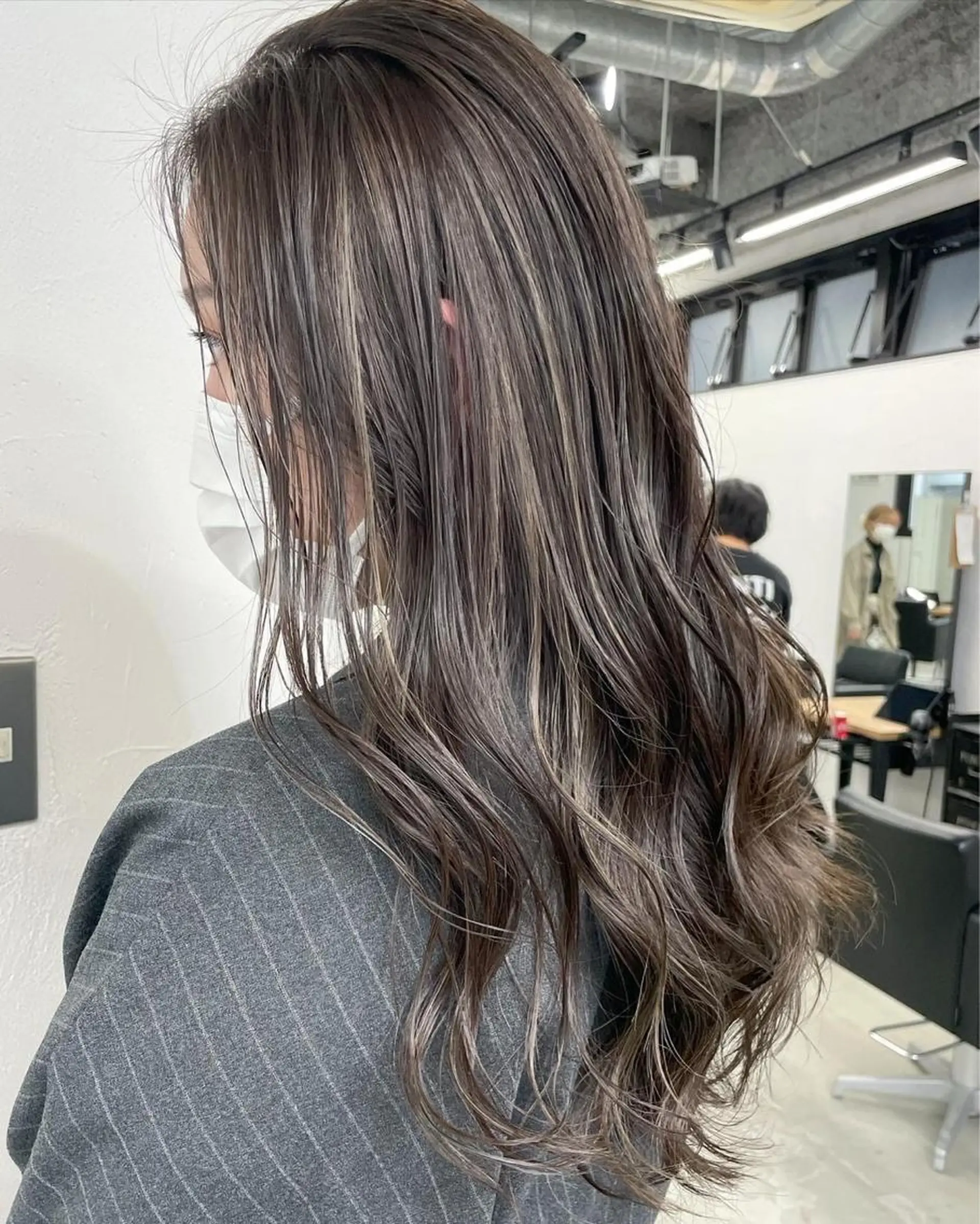 ロング カラー ハイライトカラー ハイライト 🧸艶々韓国ヘア 🧁mizunaのヘアスタイル