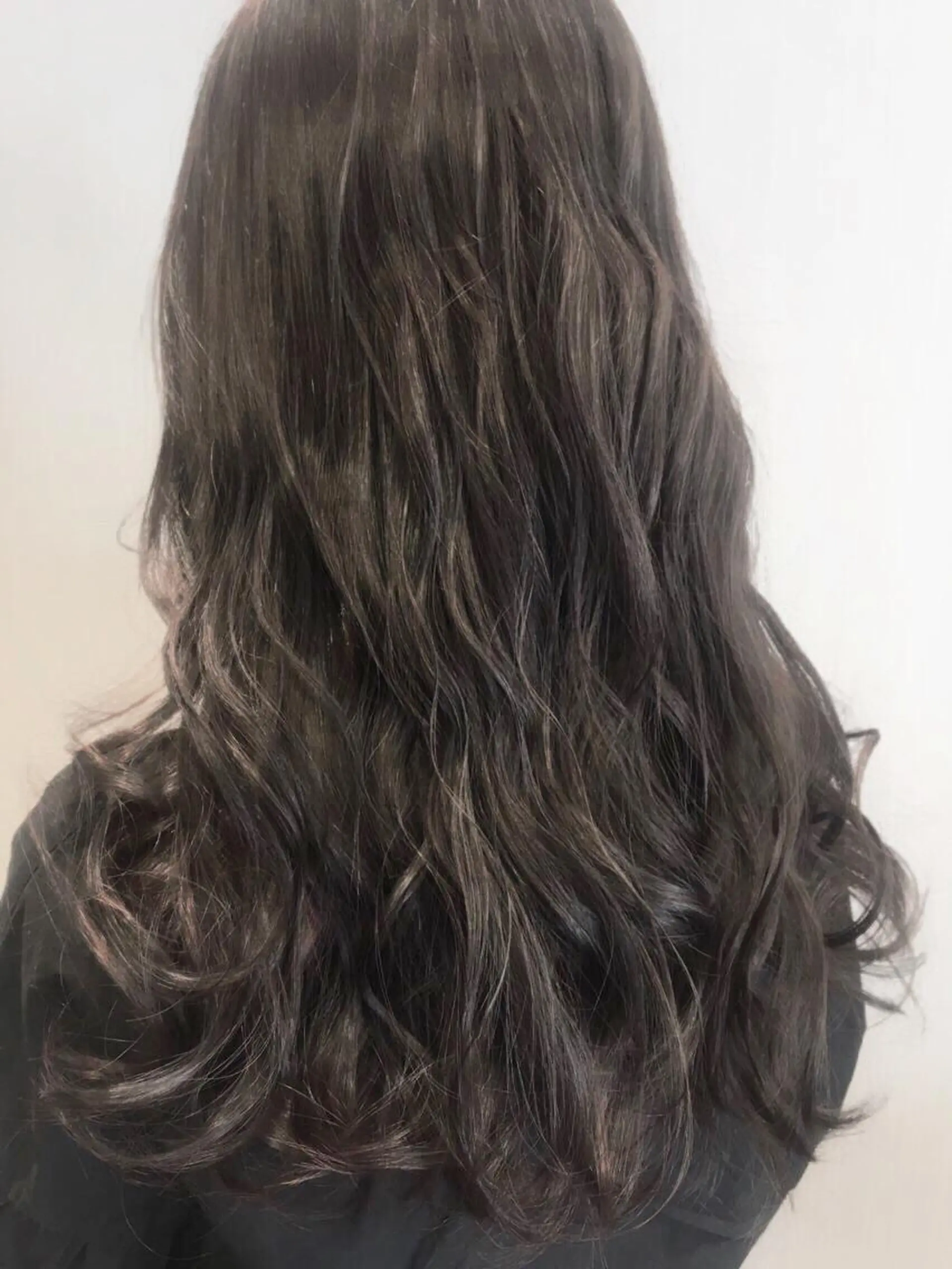 セミロング カラー パーマ ヘアアレンジ 【mokuオーナー】 ちはるのヘアスタイル