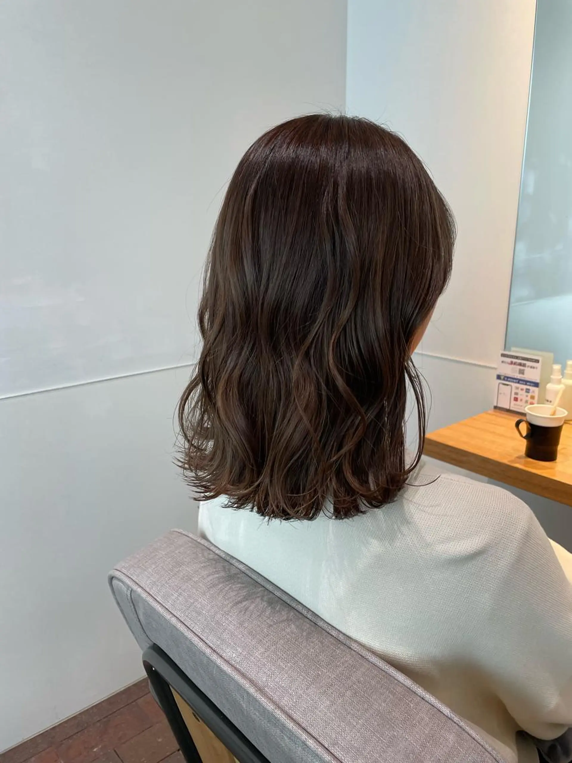 ミディアム カラー miu. ボブ/透け感カラーのヘアスタイル