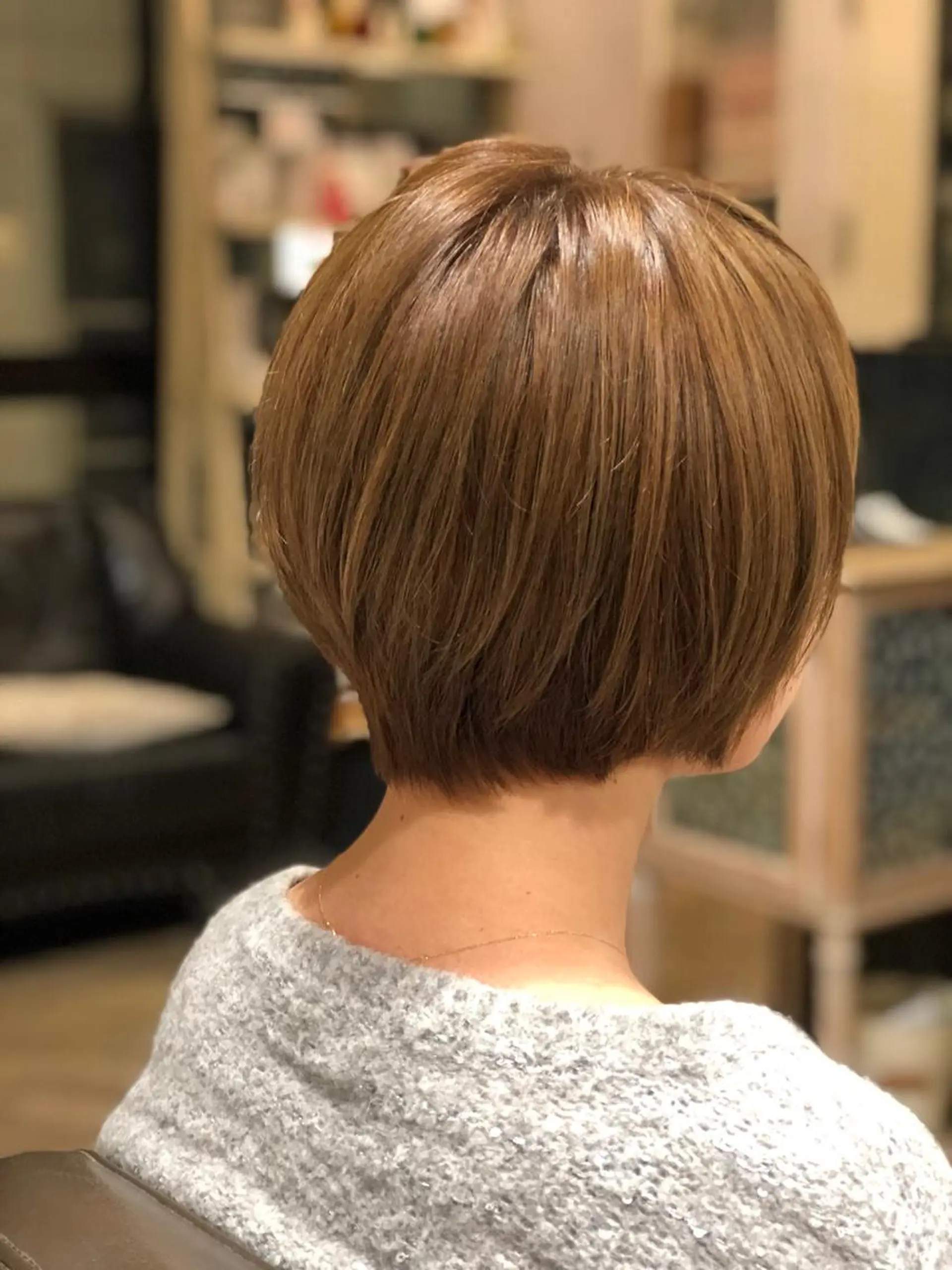 ショート カラー ハイトーンカラー ショートヘア 五十嵐ゆり 美髪カラー　武蔵小杉のヘアスタイル