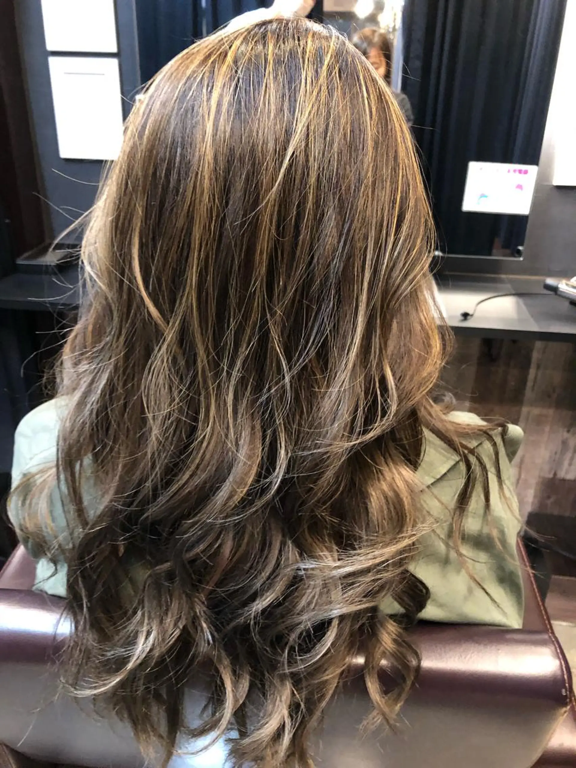 ロング KIRA✩.*˚小川 仁美のヘアスタイル