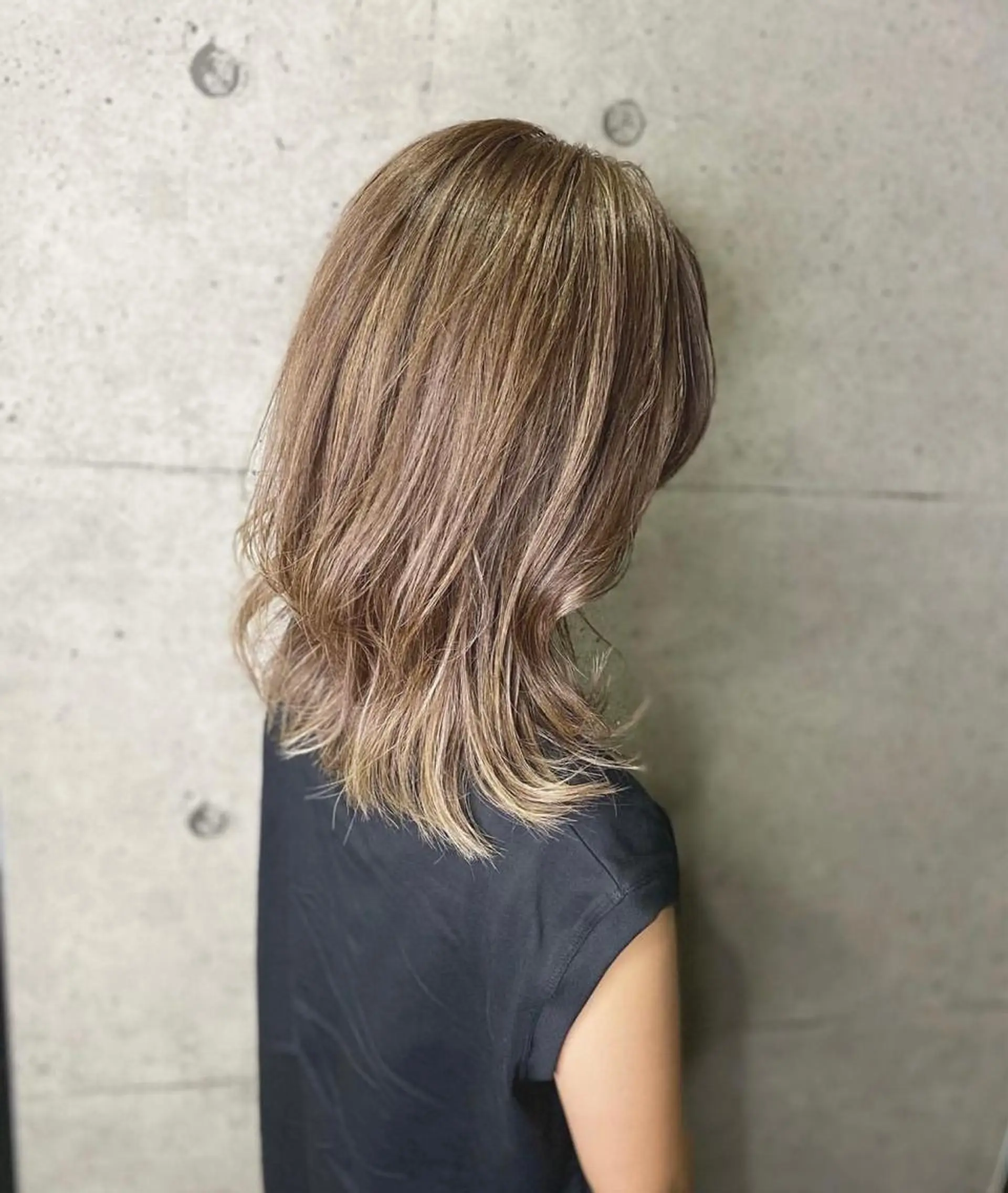 カラー SLIME Seiのヘアスタイル