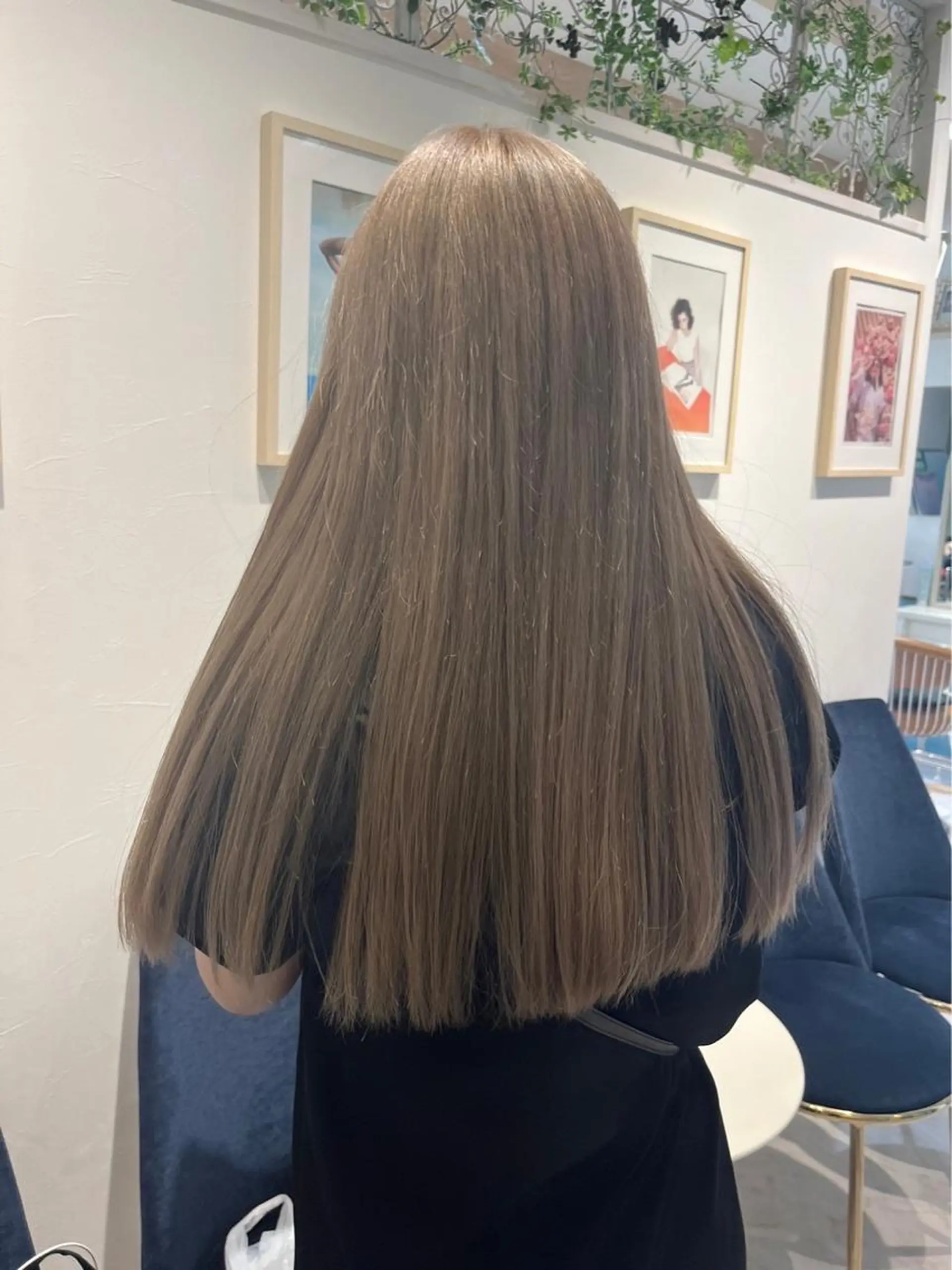 ロング ヘアカラー トリートメント 川田大輝 ナチュラルモードのヘアスタイル