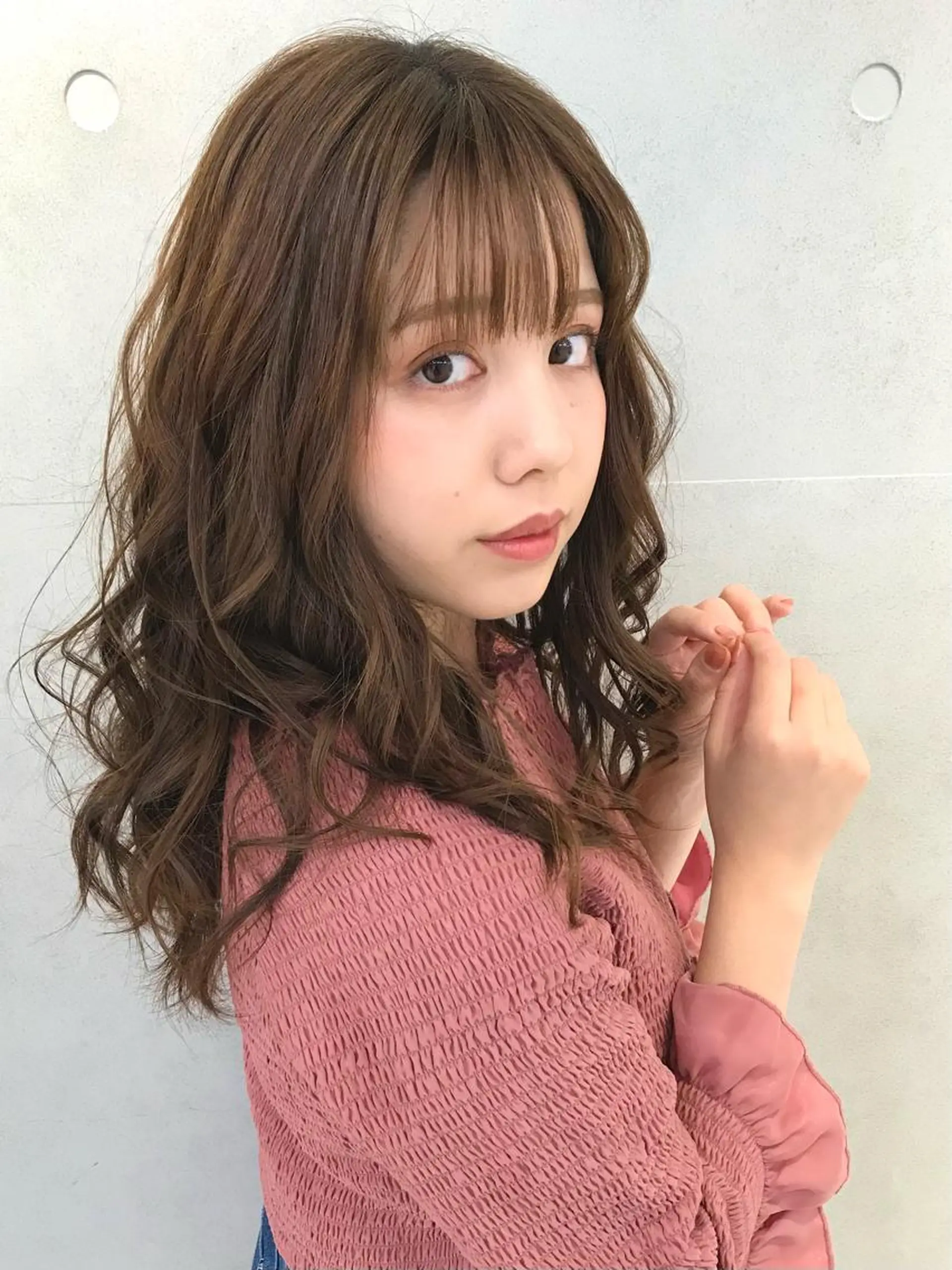 セミロング カラー 透明感カラーブリーチ 🌼シゲモトアヤ🌼のヘアスタイル