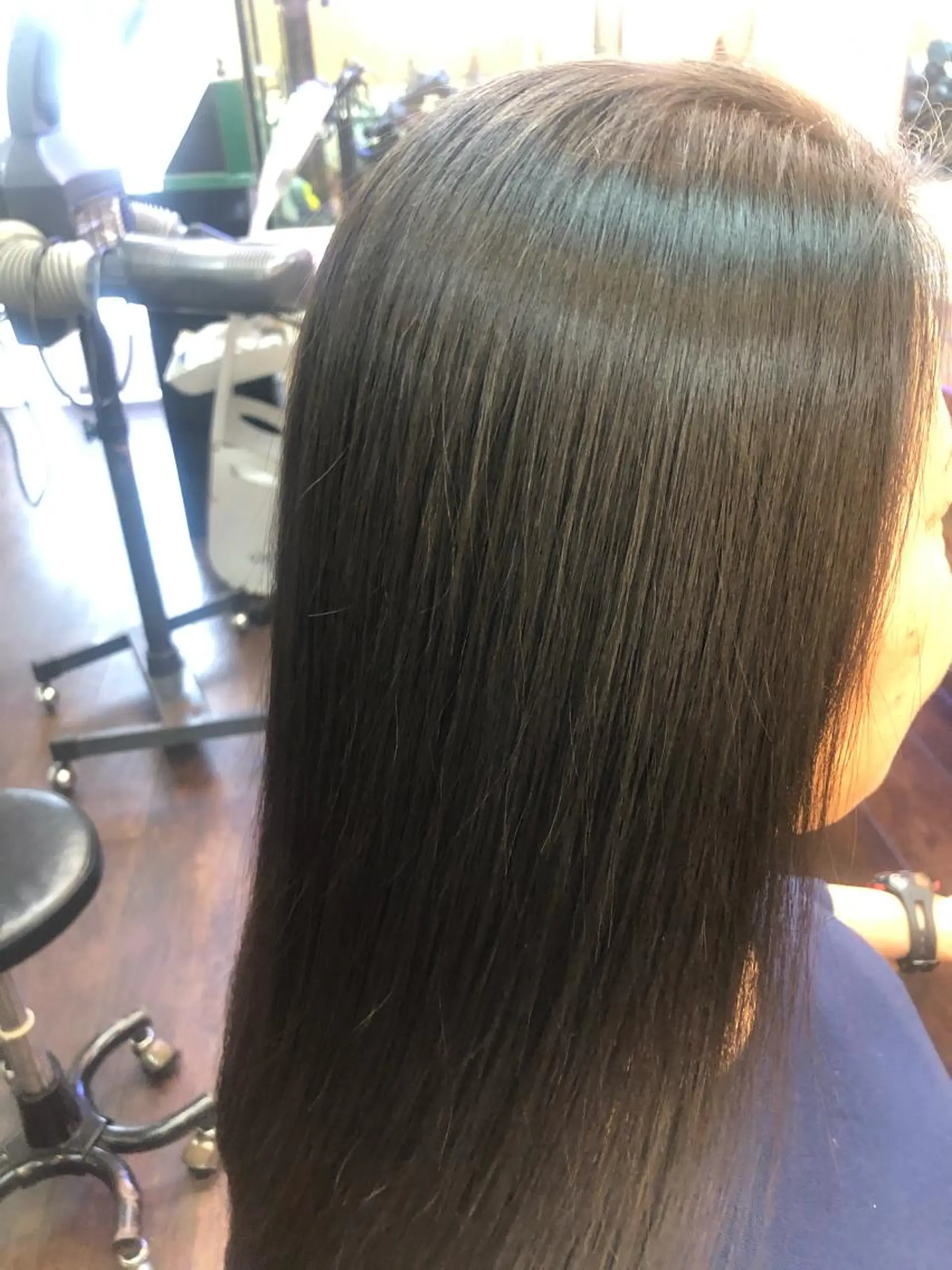 セミロング パーマ 桧山 真のヘアスタイル