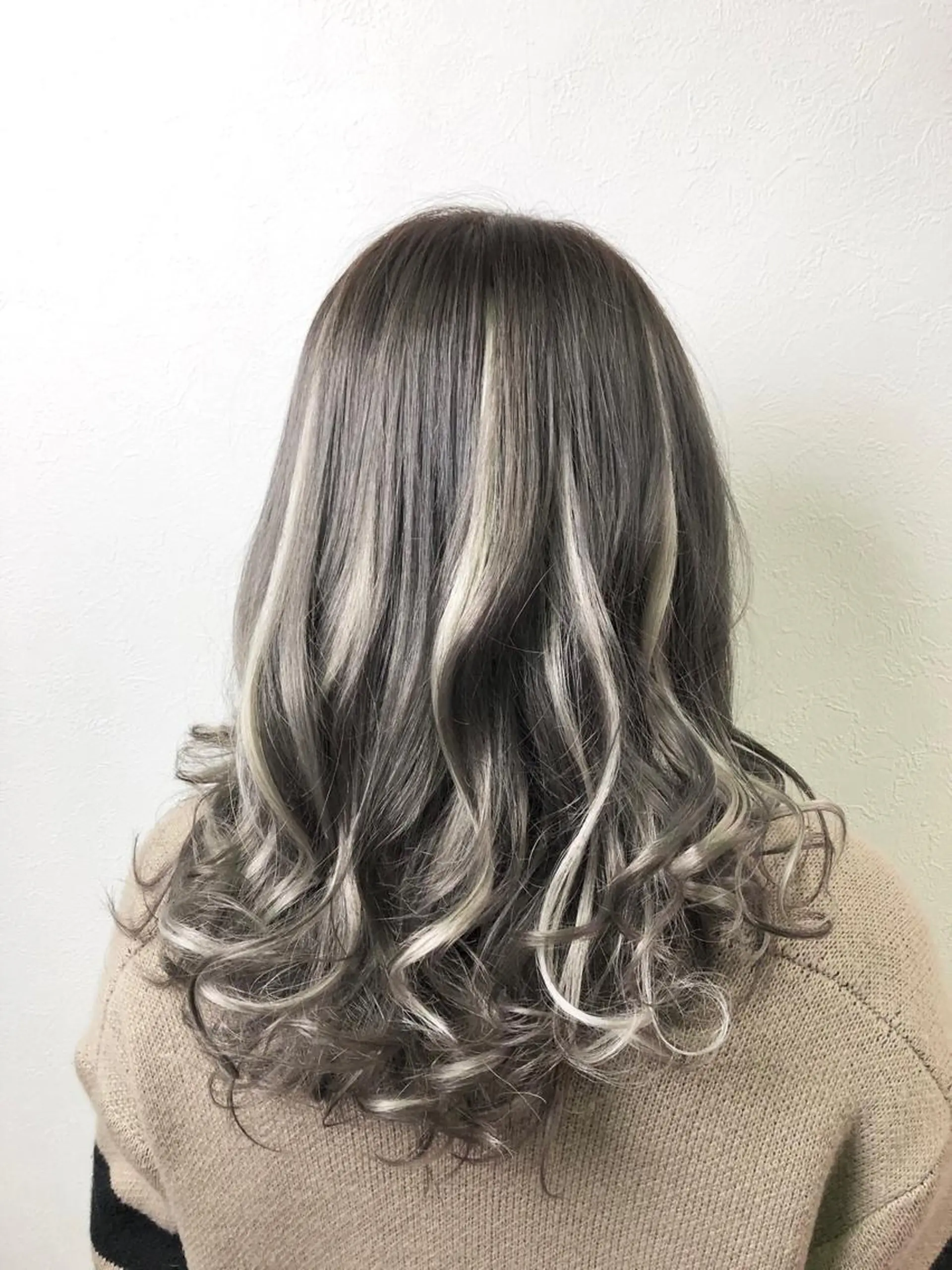 カラー エクステ/コスパ◎ /メンズ!白石宇由のヘアスタイル