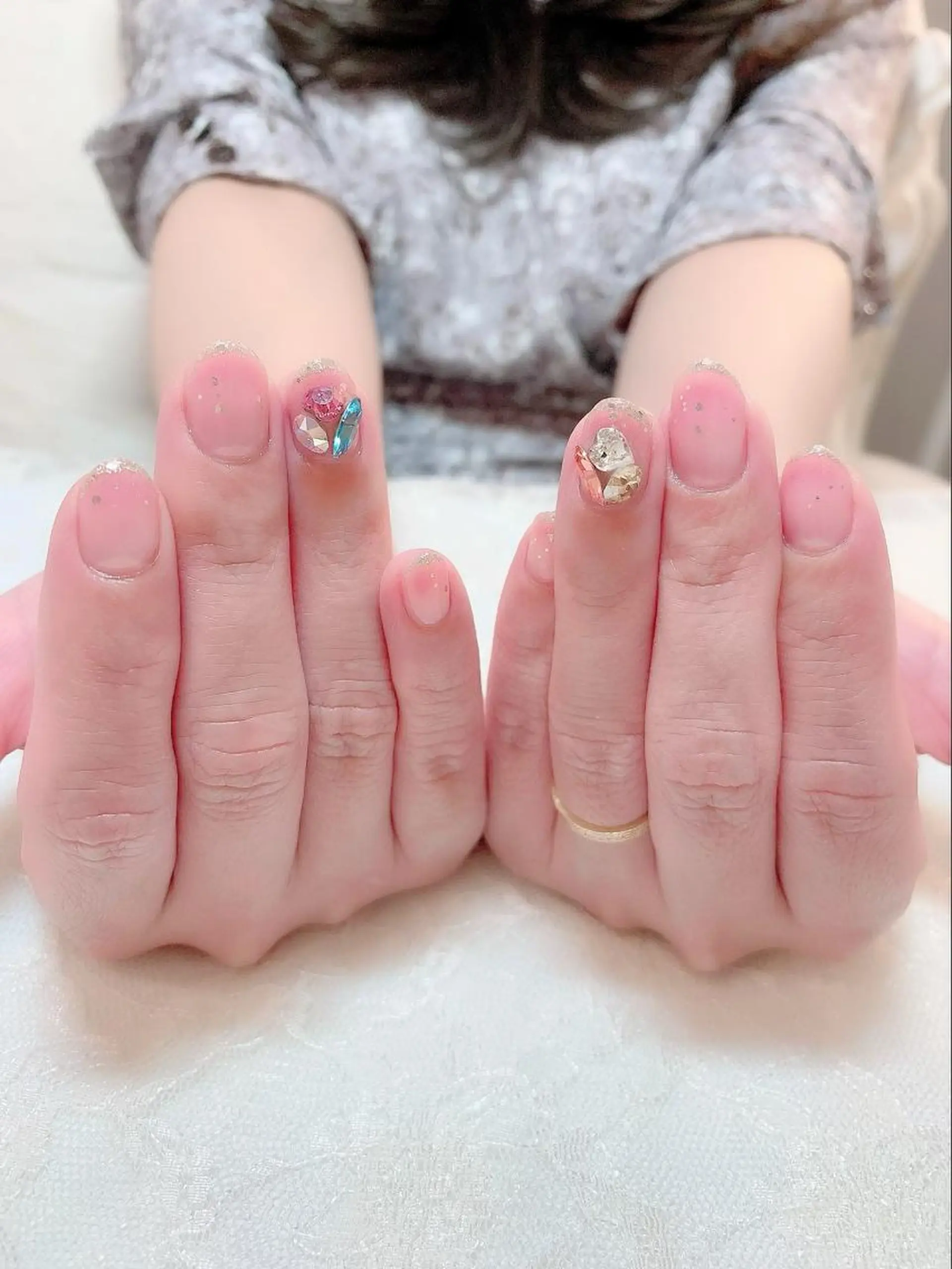ネイル クリアネイル フレンチネイル グラデーション ラメ(グリッター) ハンドネイル aoi nailのネイルデザイン
