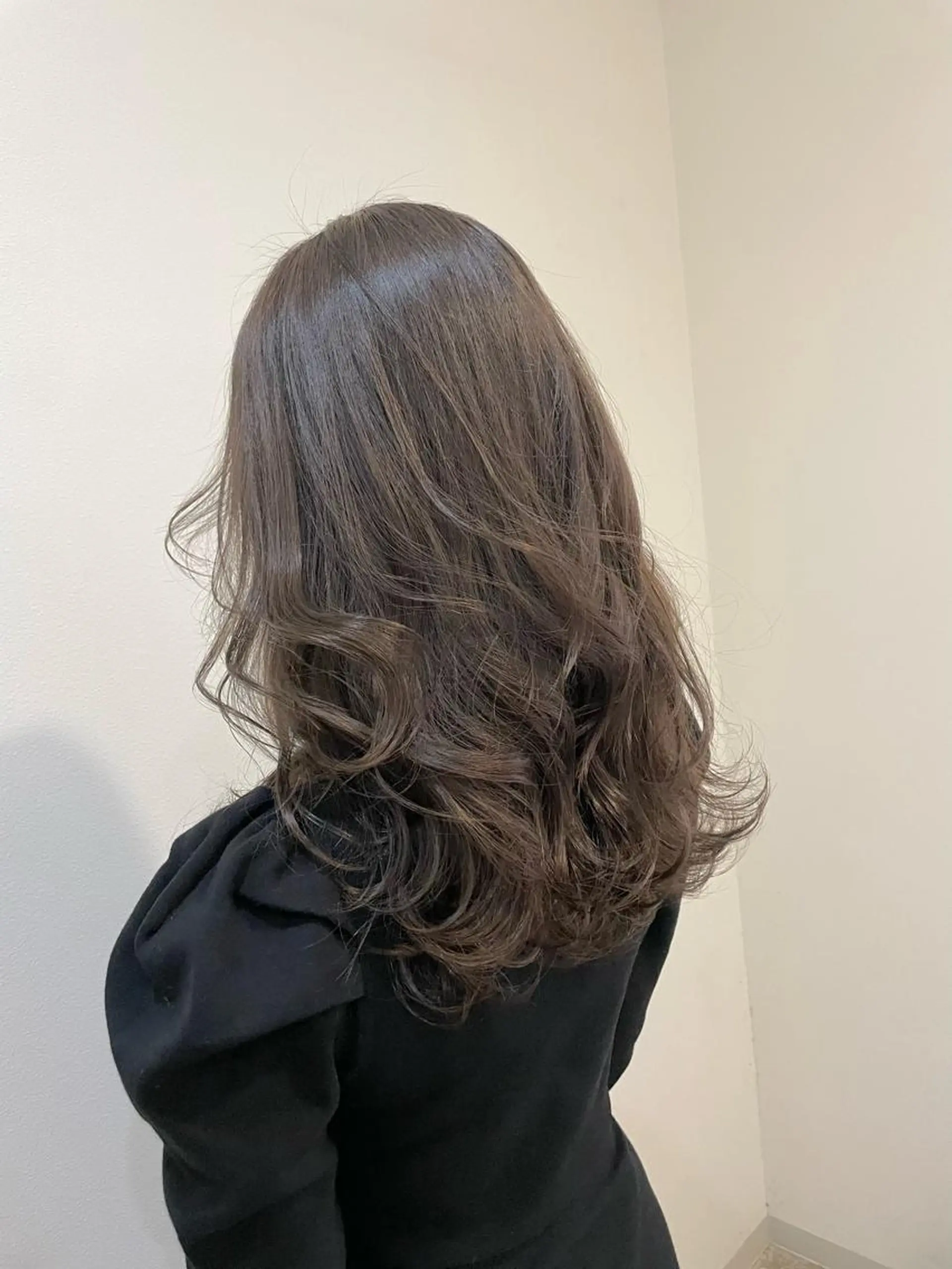 セミロング カラー ヘアアレンジ カット ヘアカラー トリートメント ヘアセット 髪質改善特化 🫧松野力也のヘアスタイル
