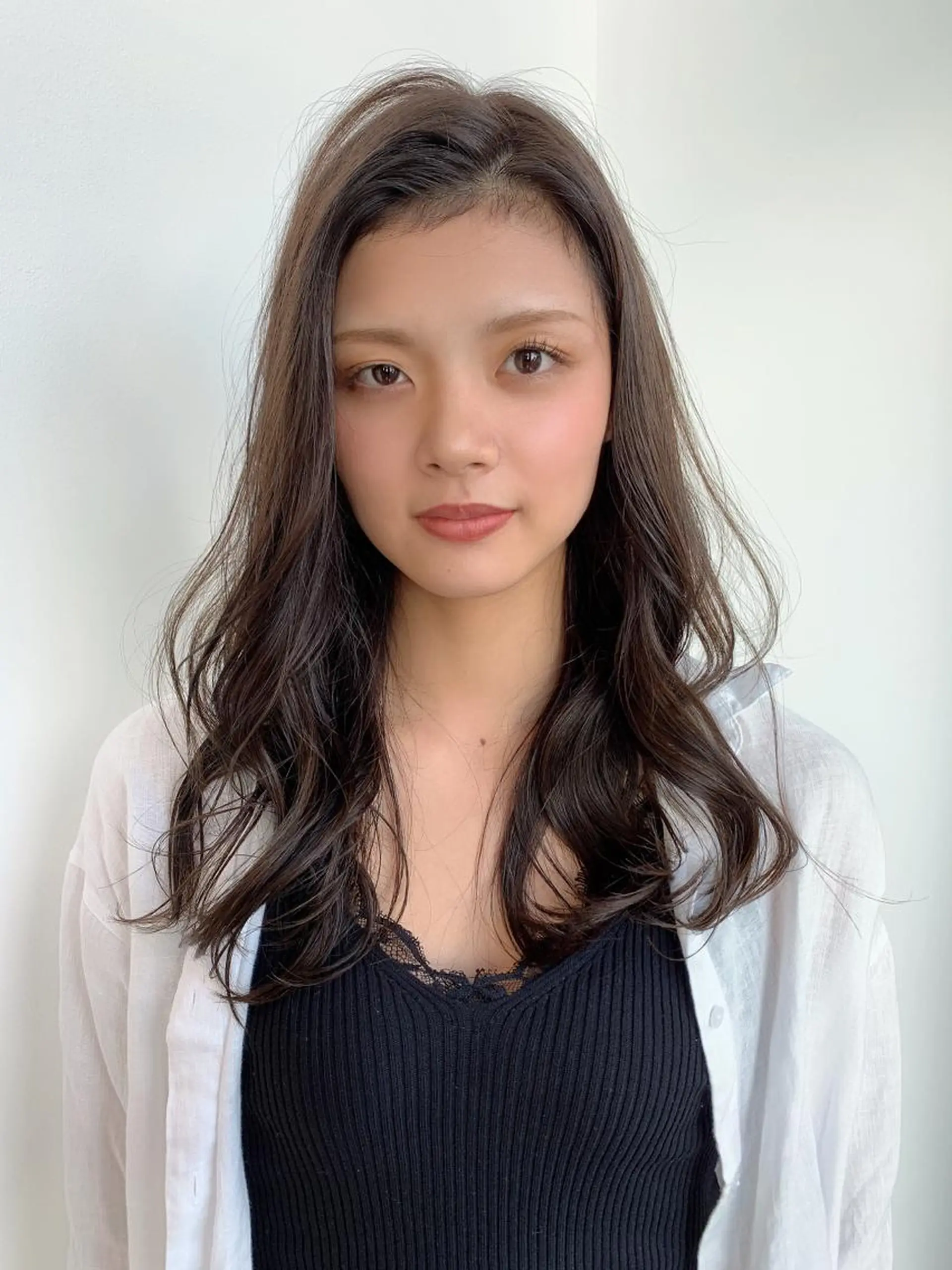 セミロング カット講師 久保匠のヘアスタイル