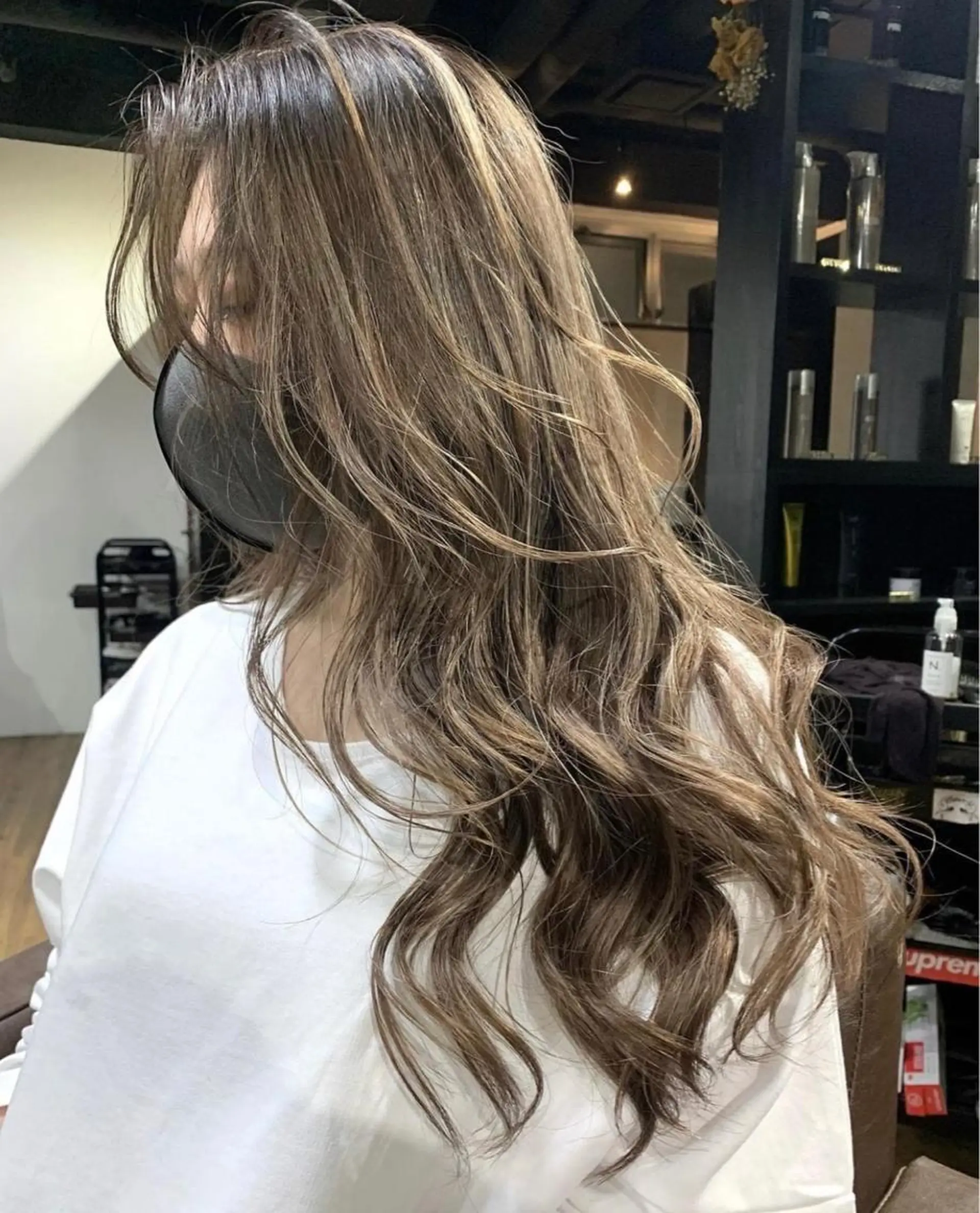 ロング カラー ブリーチ ケアブリーチ デザインカラー ダブルカラー イヤリングカラー ARCANAブリーチ ダブルカラー🌟原宿のヘアスタイル
