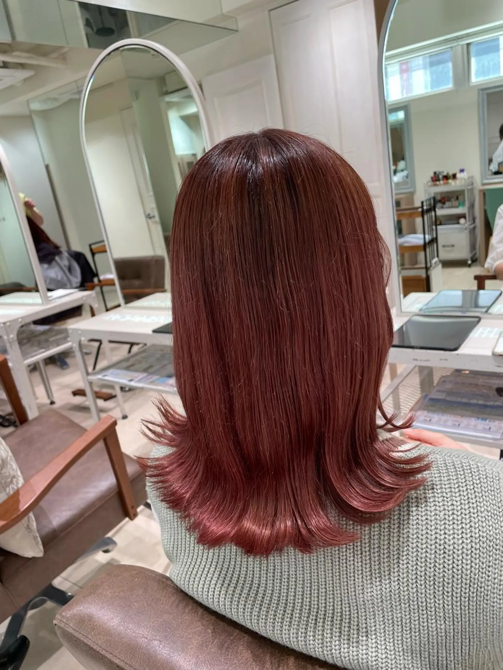 ミディアム ヘアカラー トリートメント 艶カラー🩵中久保 舞優🩵のヘアスタイル