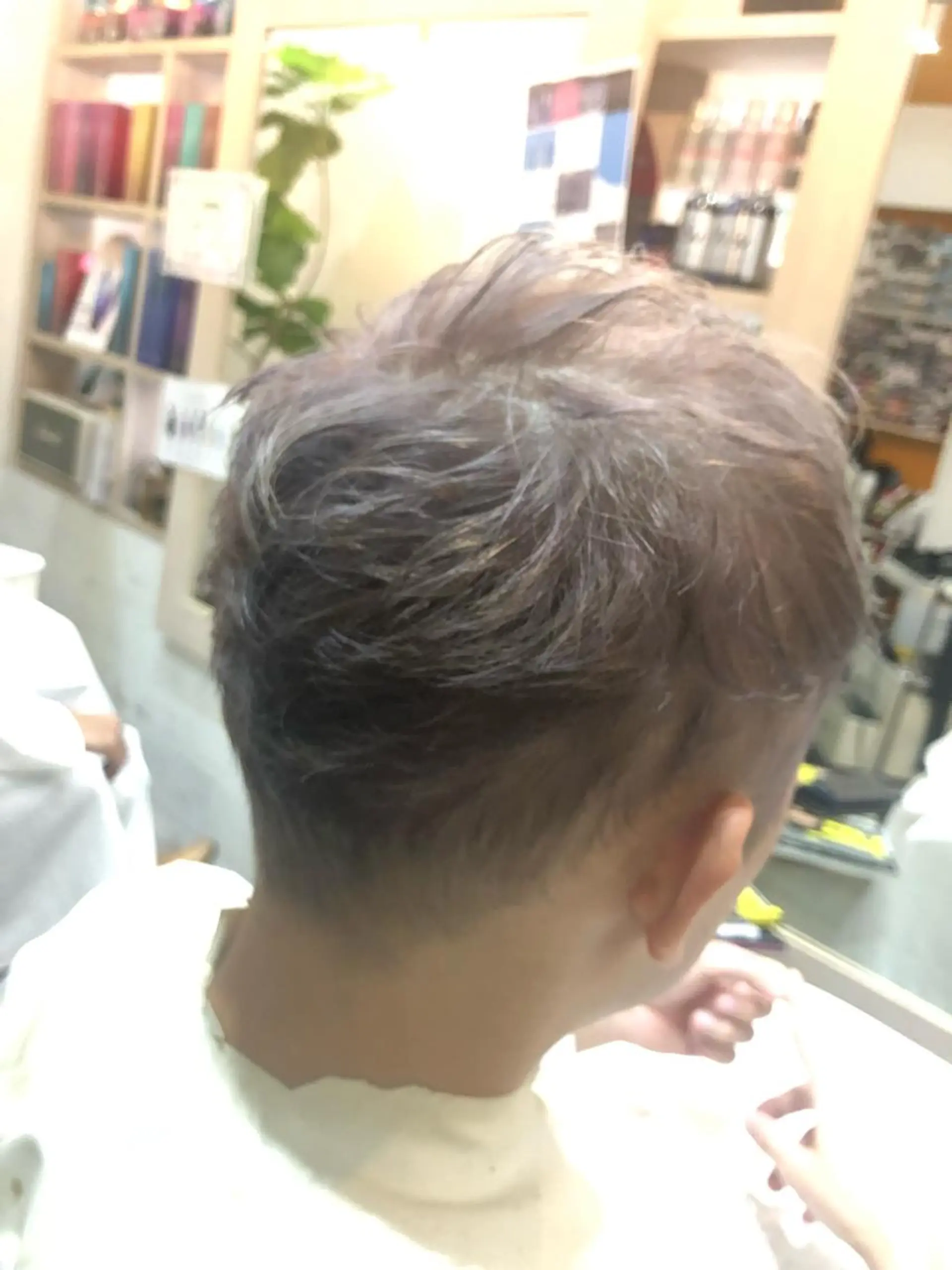 ショート メンズ カット ヘアカラー 伊藤 祐介のヘアスタイル