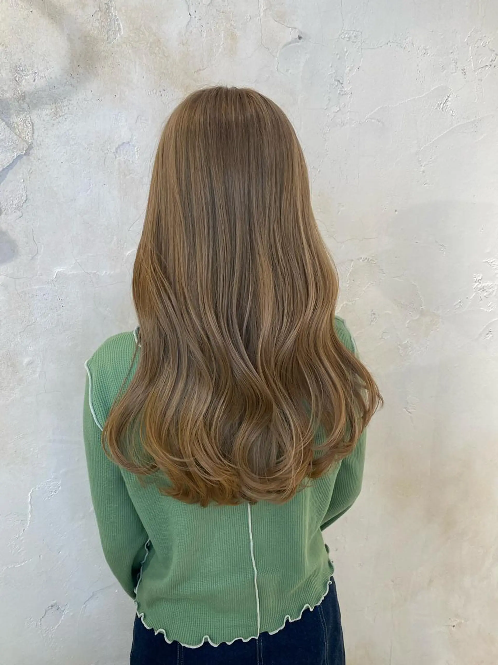 ロング カラー ヘアカラー トリートメント 【透明感カラー】 harunaのヘアスタイル