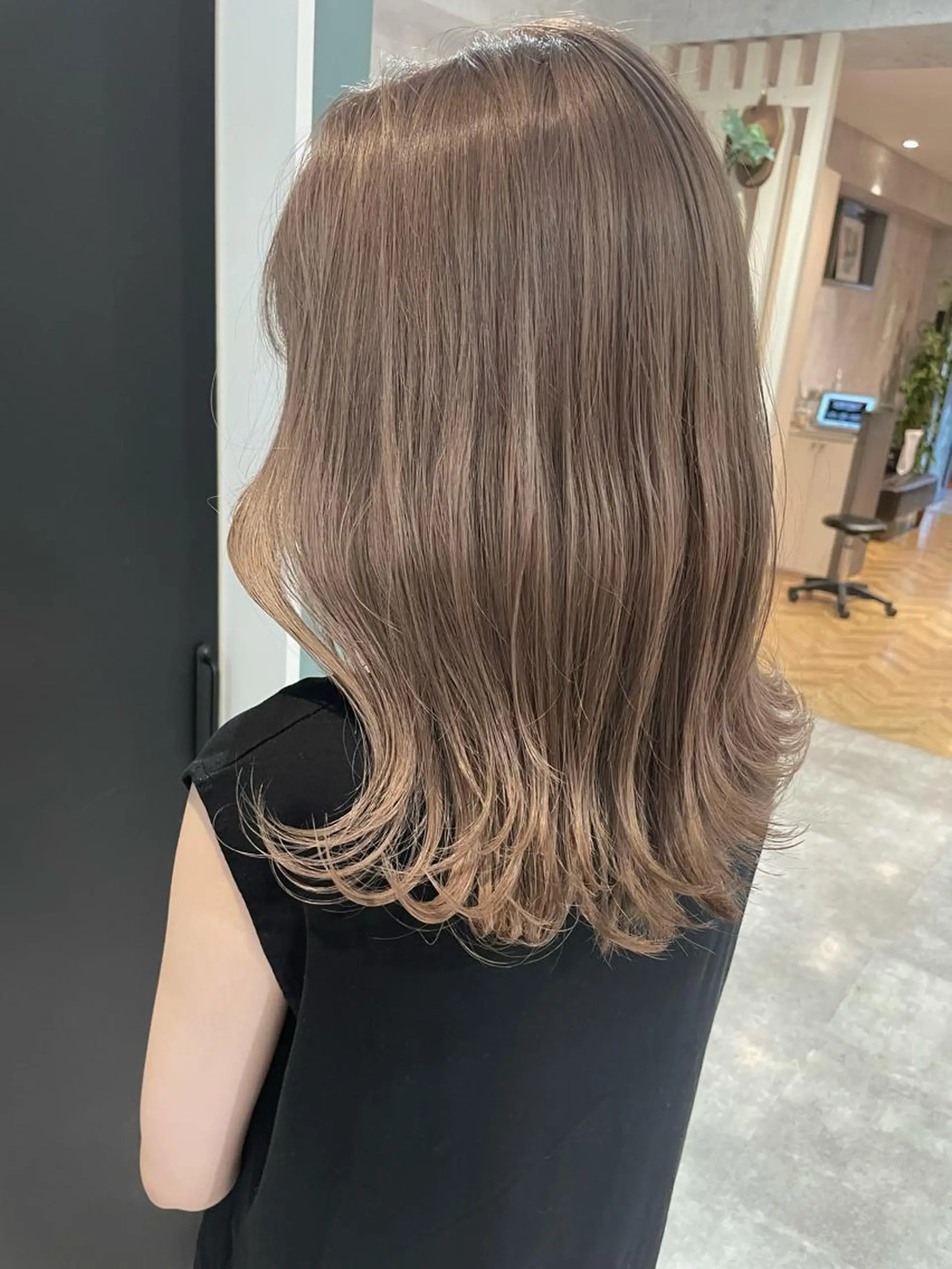 ミディアム カラー ヘアカラー トリートメント 髪質改善will hairdesignのヘアスタイル