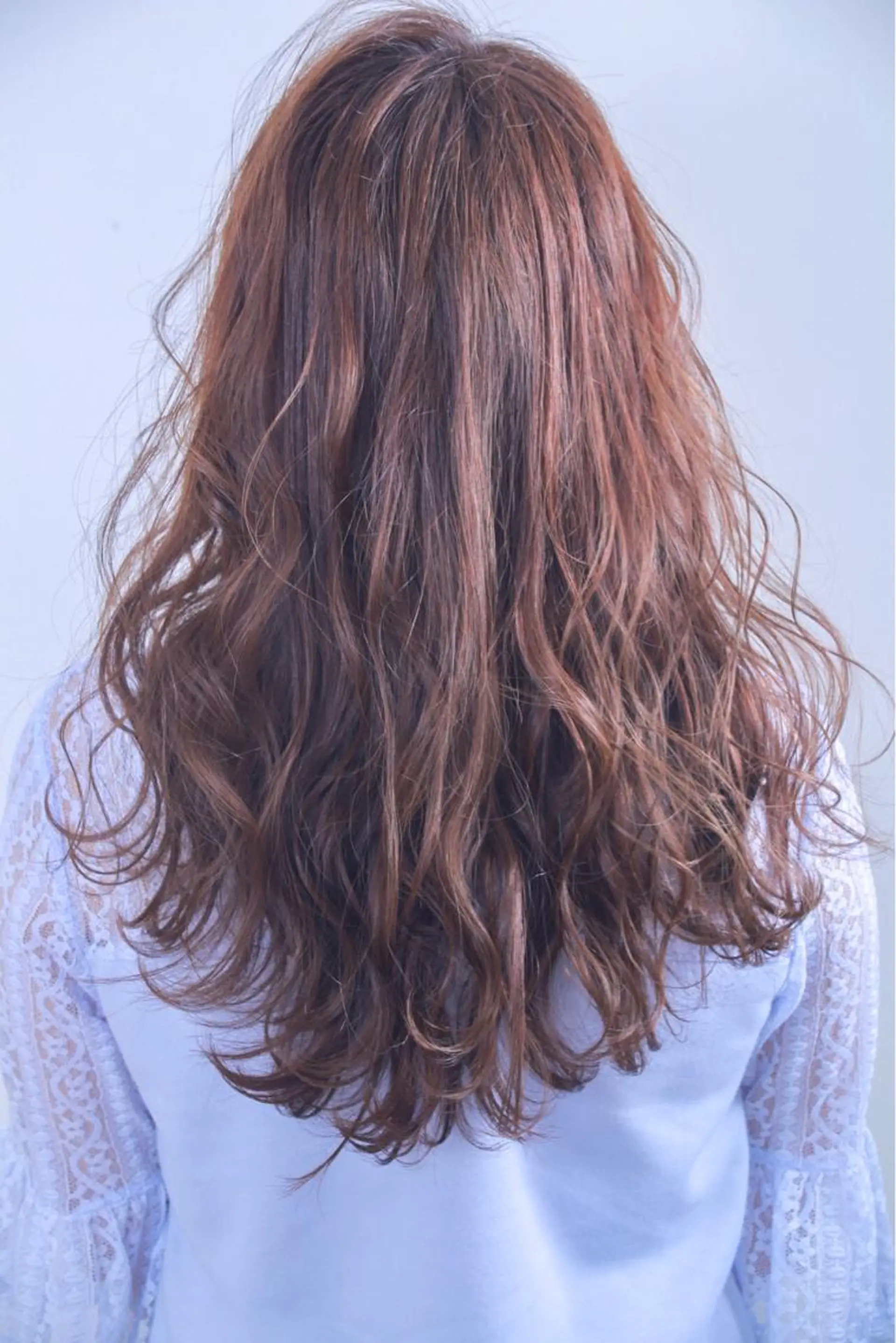 ロング カラー 伊藤 裕貴のヘアスタイル