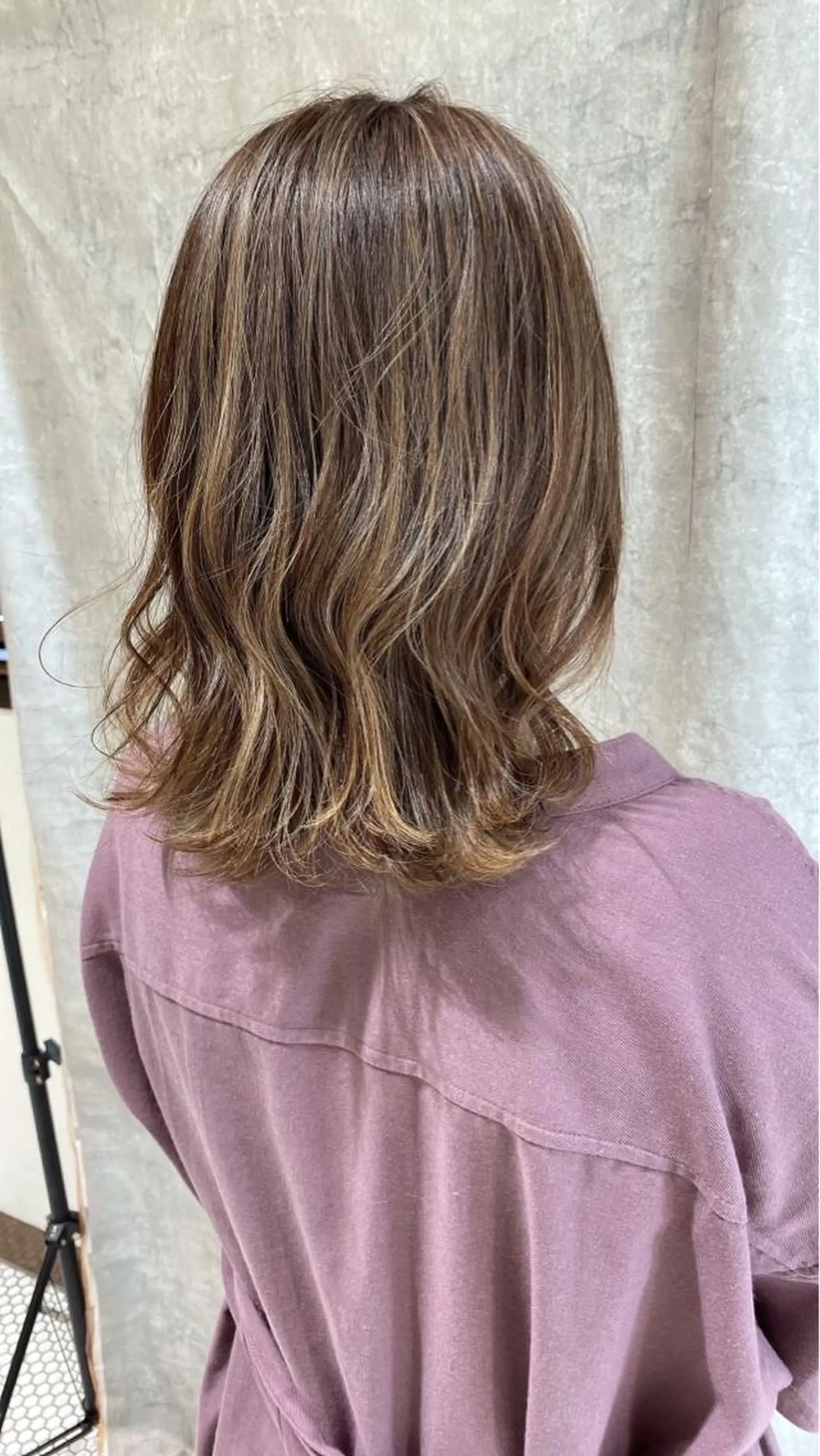 ミディアム カラー ベージュ/透明感/ 桃子🎀のヘアスタイル