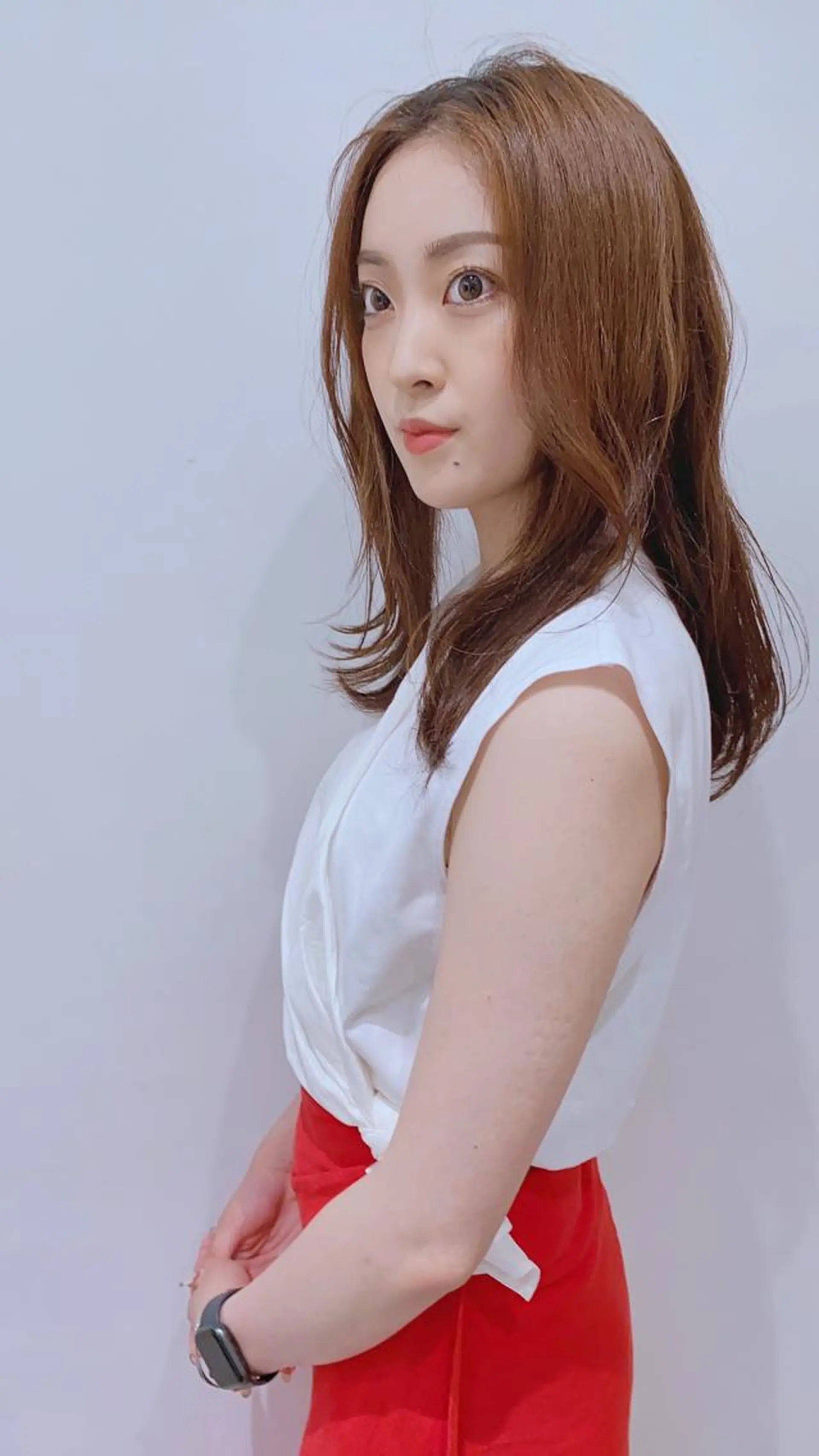 セミロング 韓国風ヘア レイヤーカット 若宮 宣弘のヘアスタイル