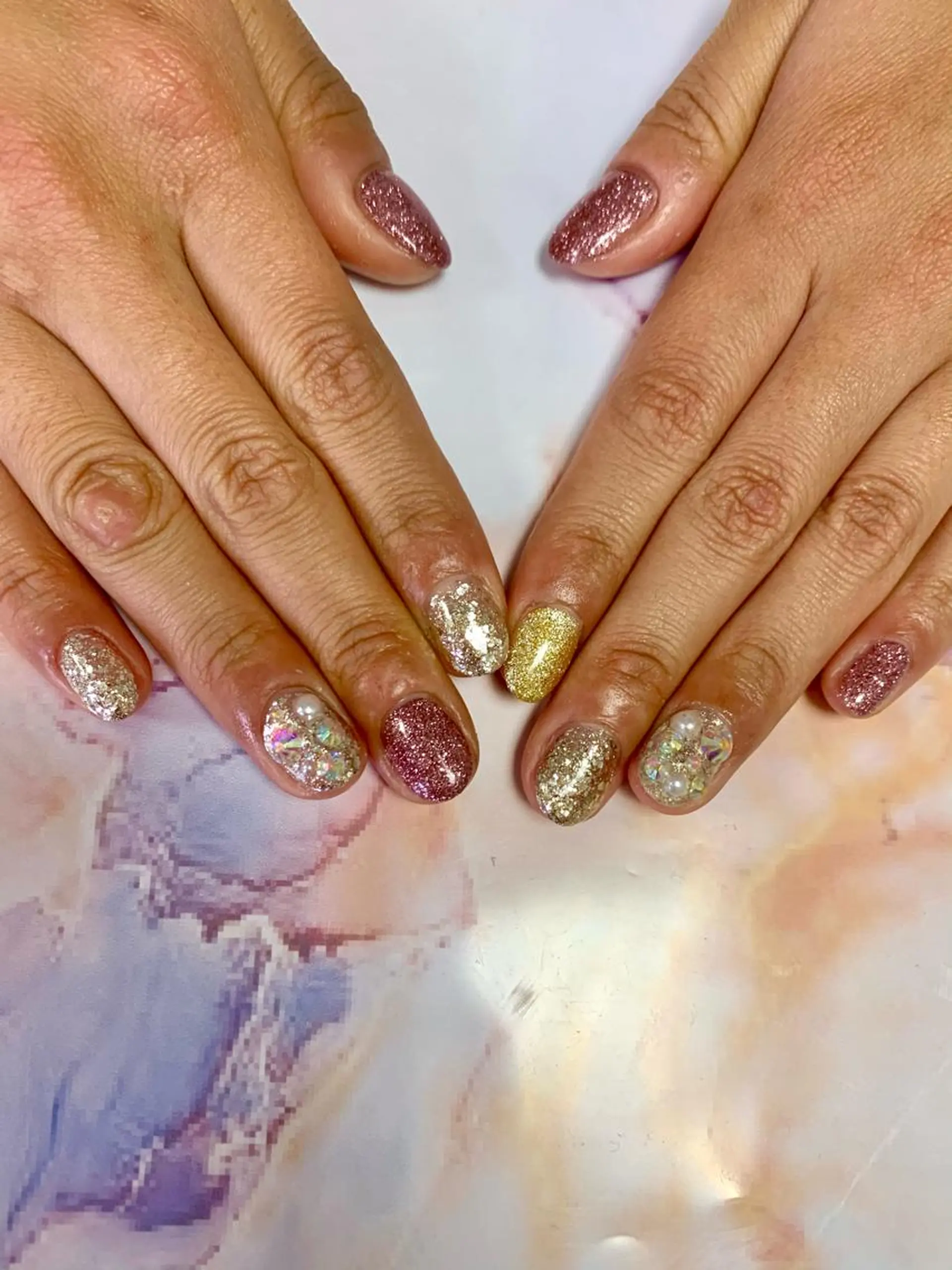 ネイル ワンカラーネイル ストーンネイル Feliz 楽しいネイルサロンのネイルデザイン