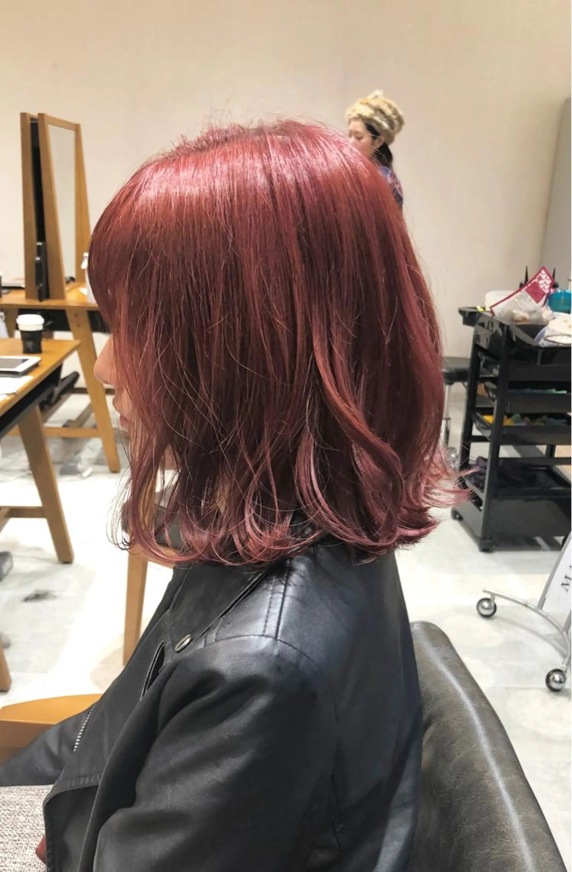 ミディアム カラー 🌟イメチェン美容師 🌟清水 大輝のヘアスタイル