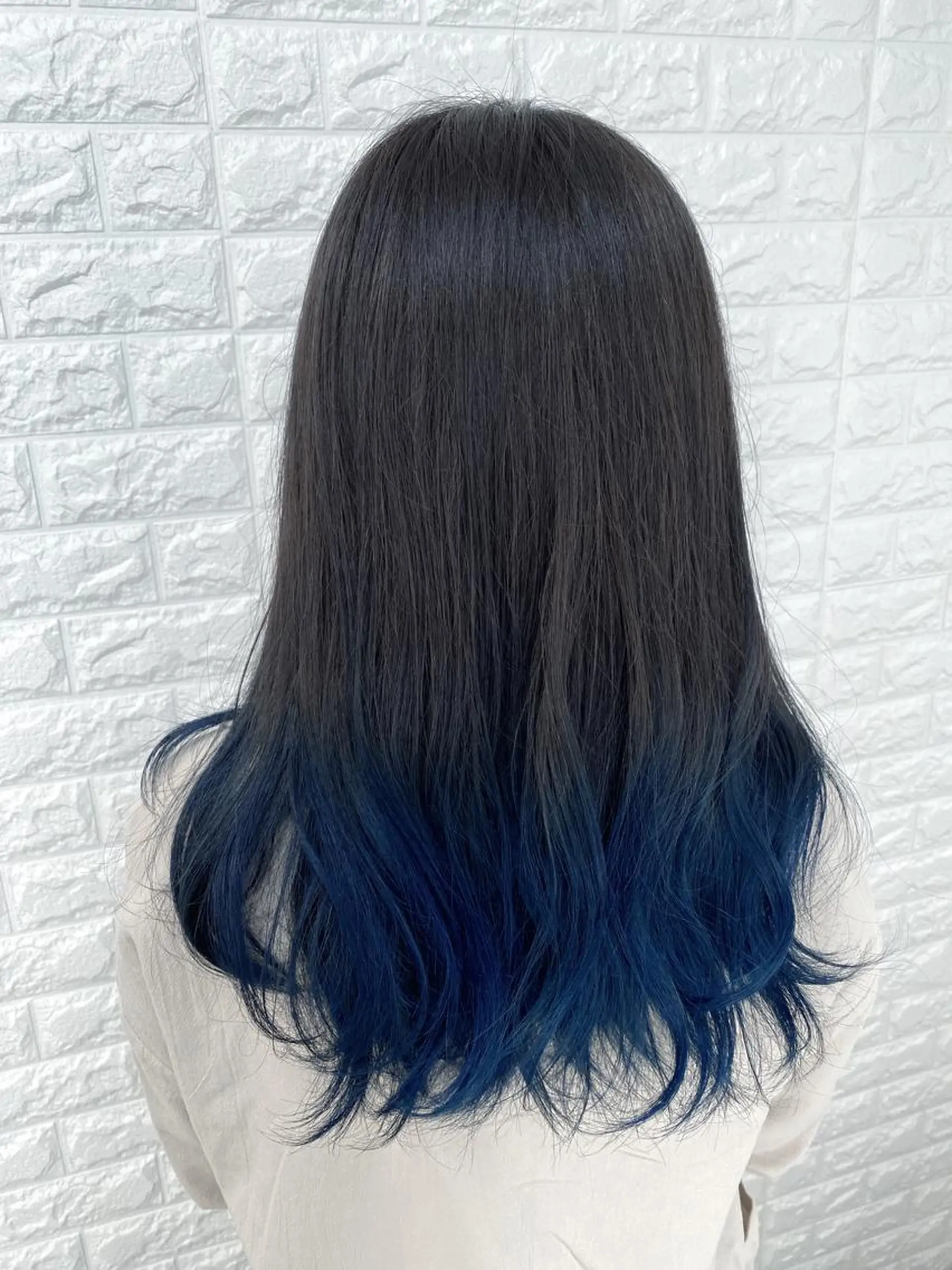 セミロング 高木 麻知子のヘアスタイル