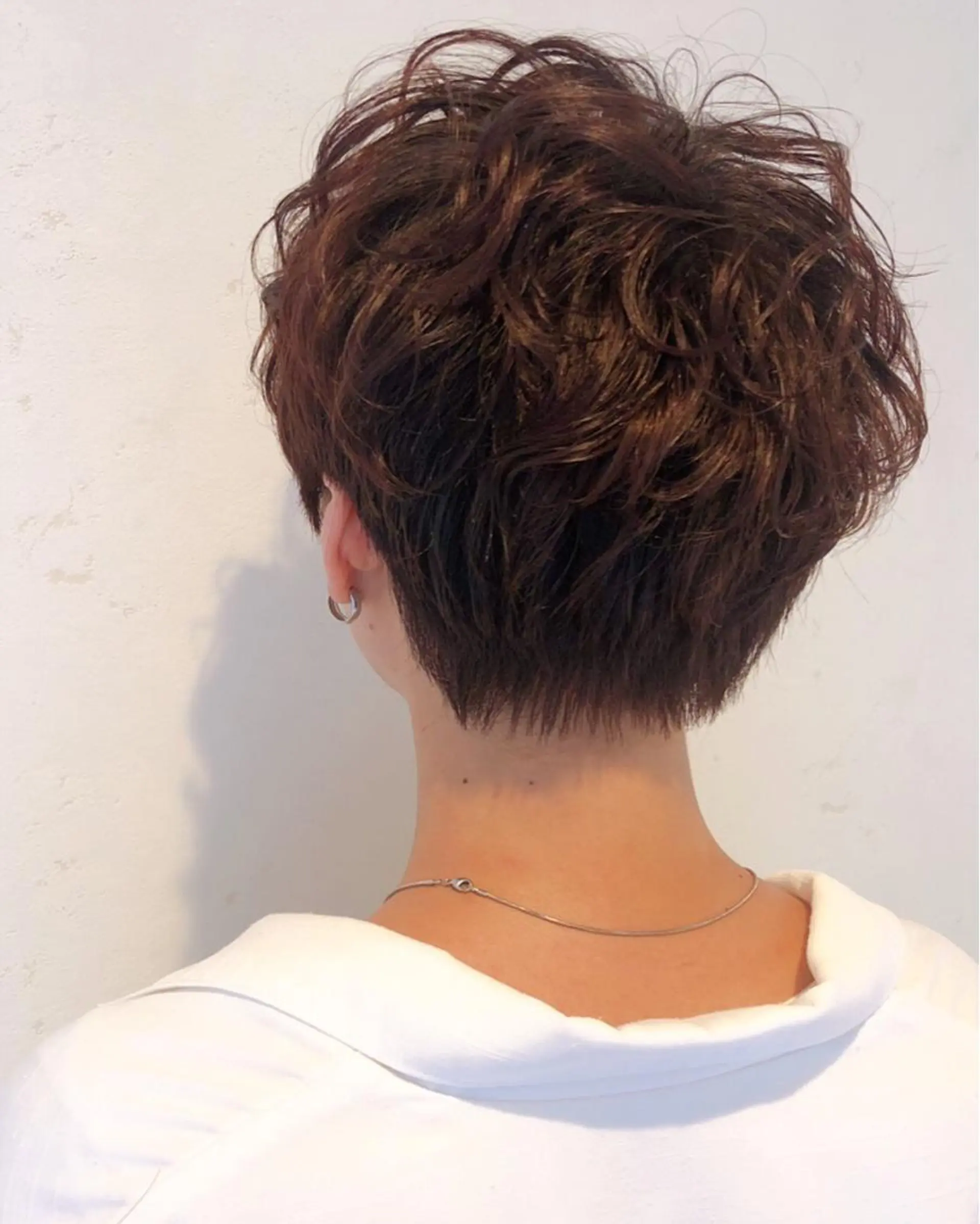 ショート カラー 伊藤 さやかのヘアスタイル