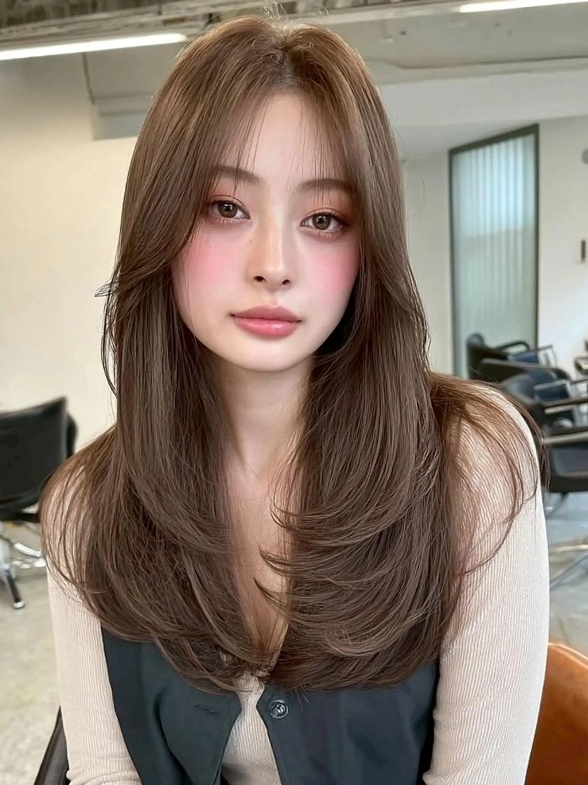 ロング 韓国風ヘア レイヤーカット カット ヘアカラー トリートメント ＫＡＮＡ/天王寺 🎀🫧のヘアスタイル