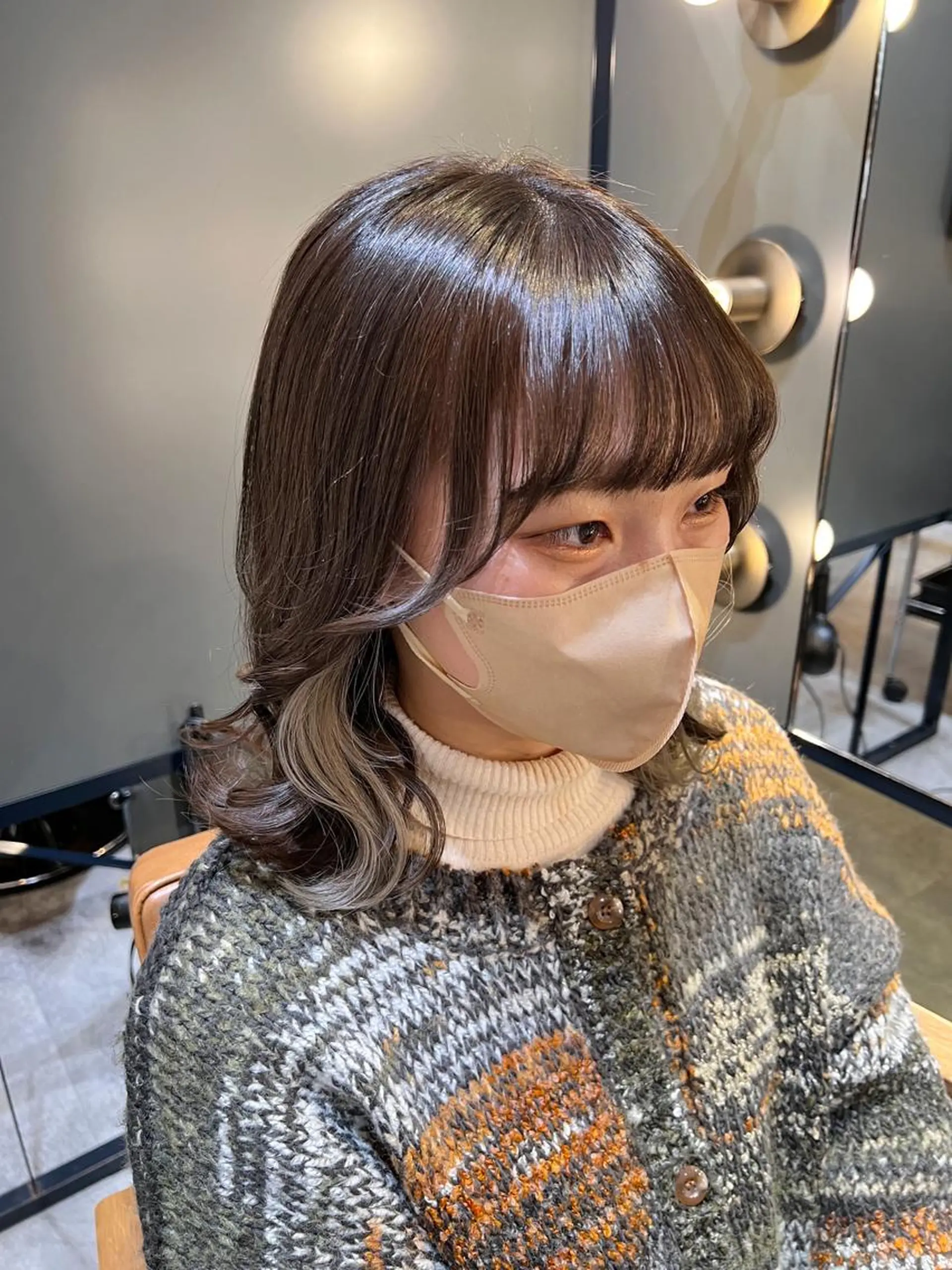 ミディアム カラー グレージュ THINK SHOP sakiのヘアスタイル