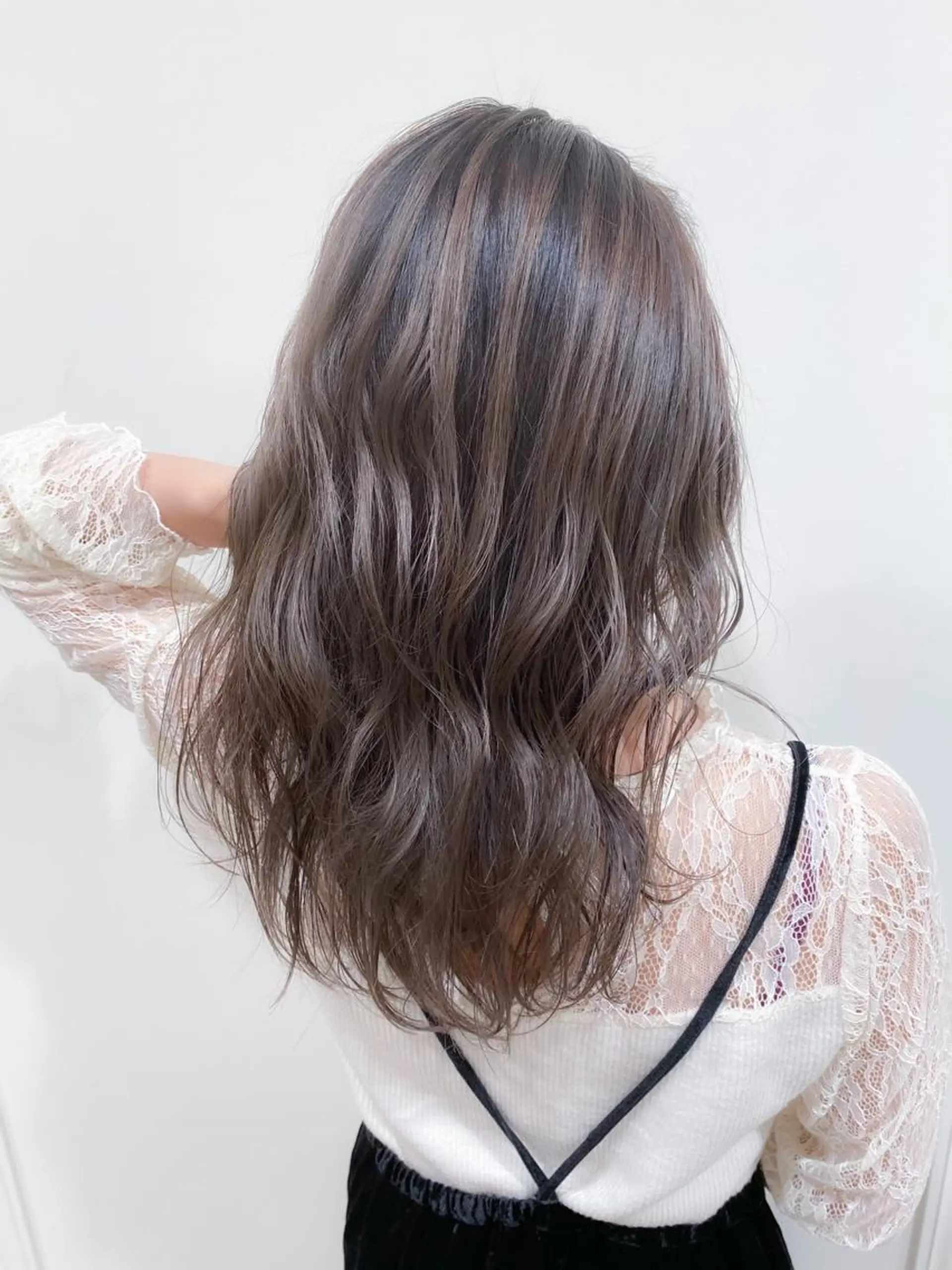 ロング レイヤーカット カット ヘアカラー トリートメント ハイトーンカラー🌈 メンズパーマ鈴木康平のヘアスタイル