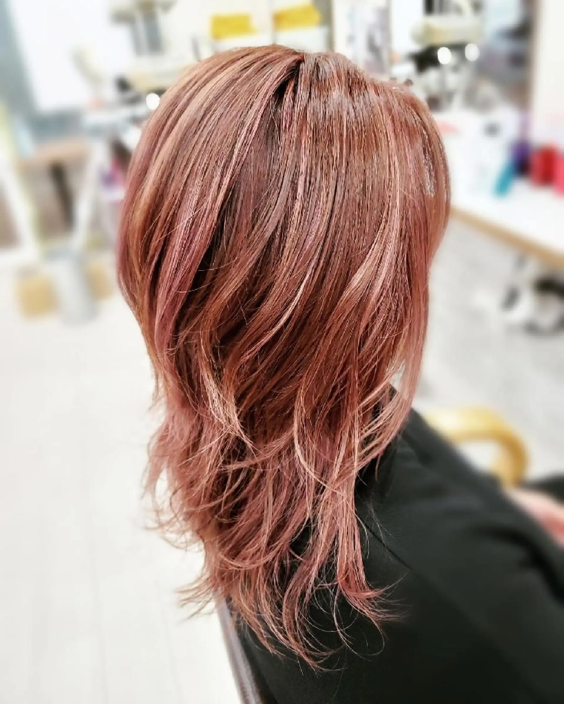 セミロング カラー ハイライトカラー ピンクカラー ハイライト カット ヘアカラー ハイライト/カラー ⭐中村真冬のヘアスタイル