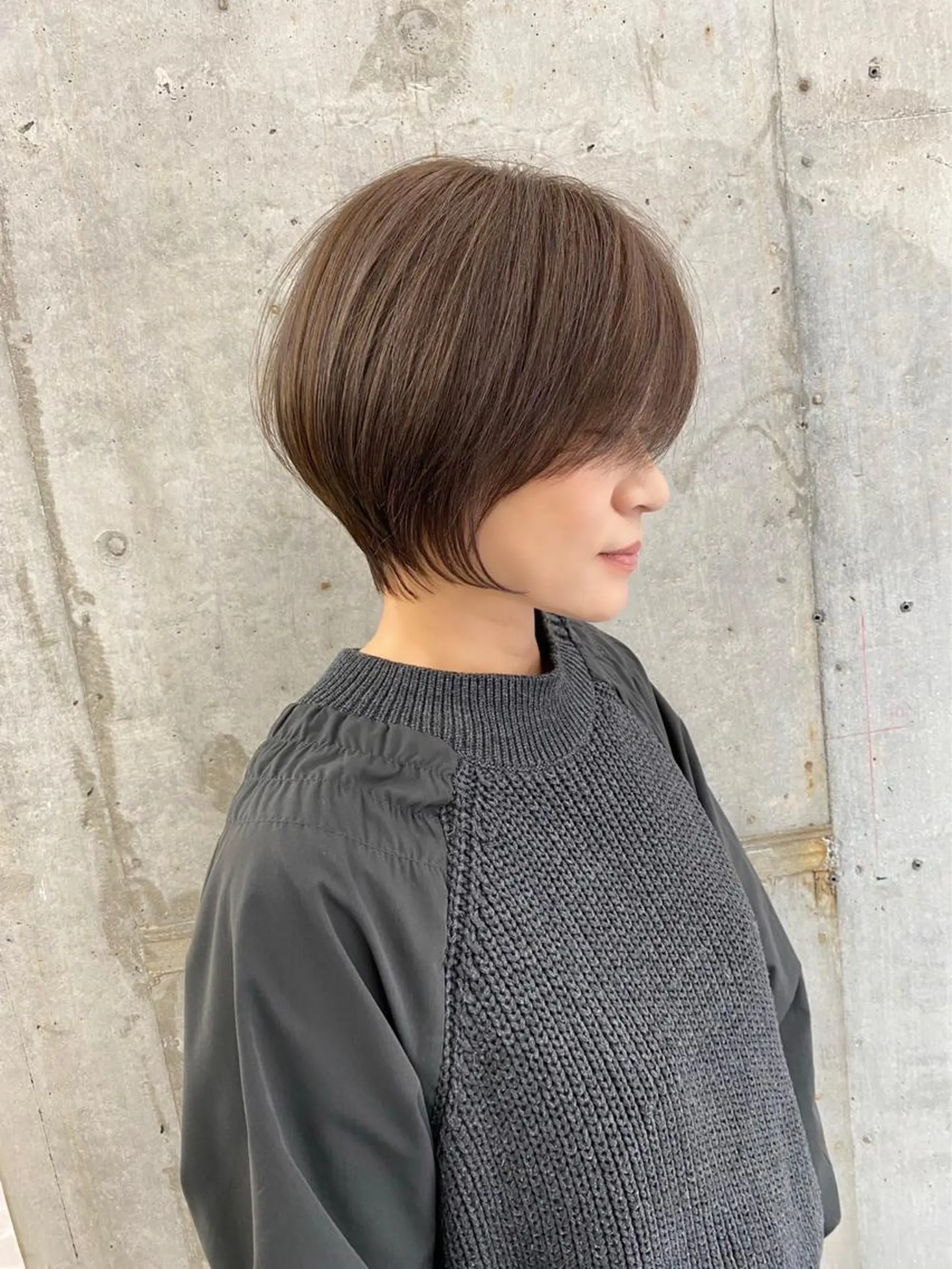 ショート ヘアカラー 福山 晴香のヘアスタイル