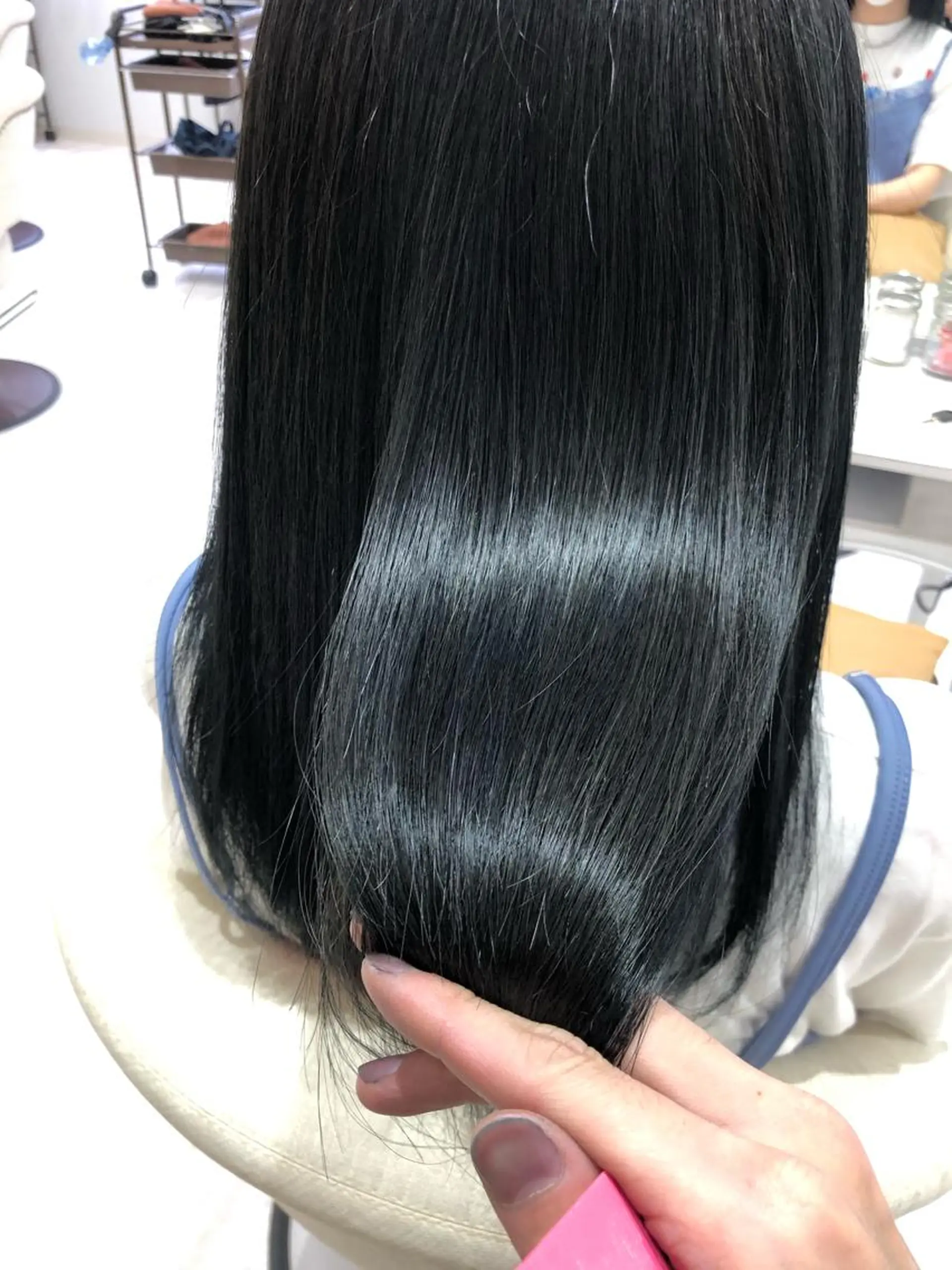 セミロング カラー 黒髪 ブルーカラー ブルーブラック くせ毛 トリートメント ヘアカラー 似合わせかわいい カット【店長】珱翔のヘアスタイル