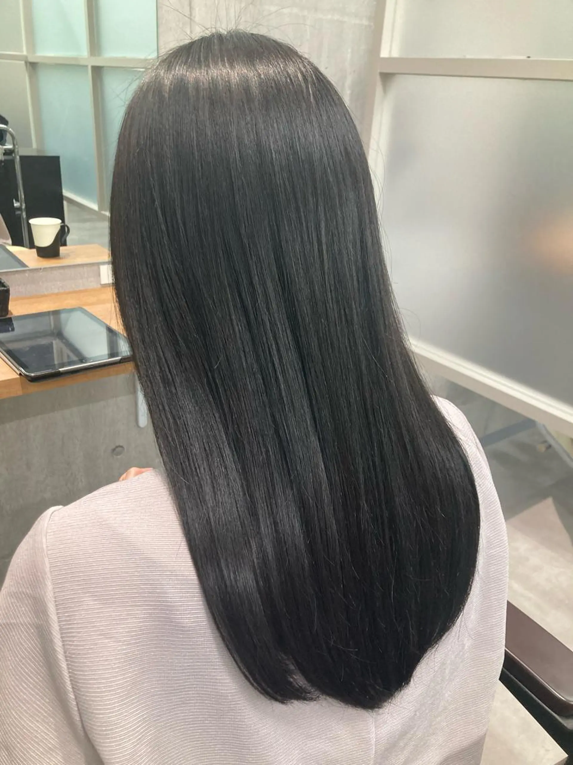 ミディアム カット トリートメント newi WASHIOのヘアスタイル