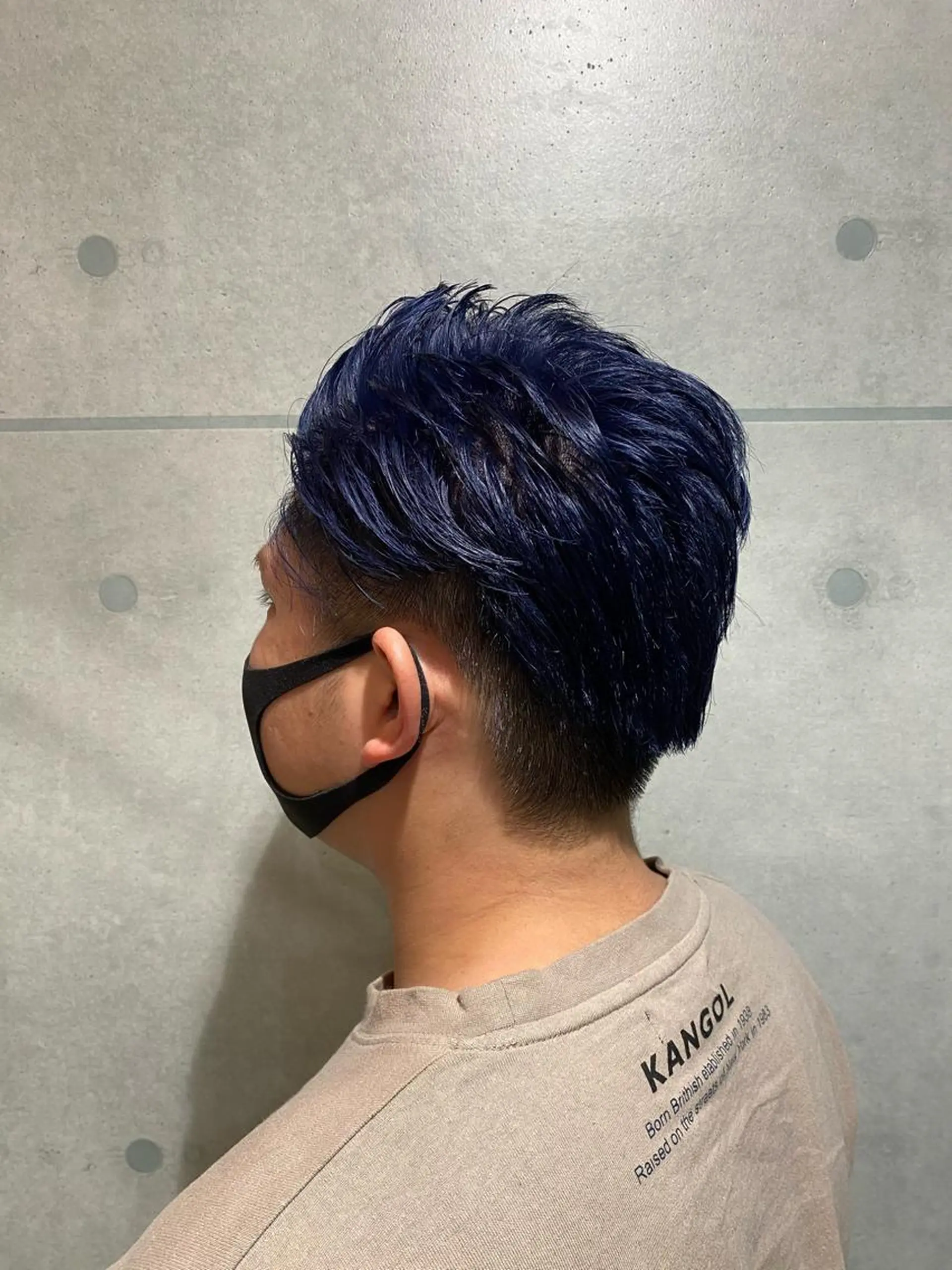 カラー メンズ メンズブリーチ ブリーチ ブルーカラー カラー専門美容師🫧 舘田千乃🫧のヘアスタイル