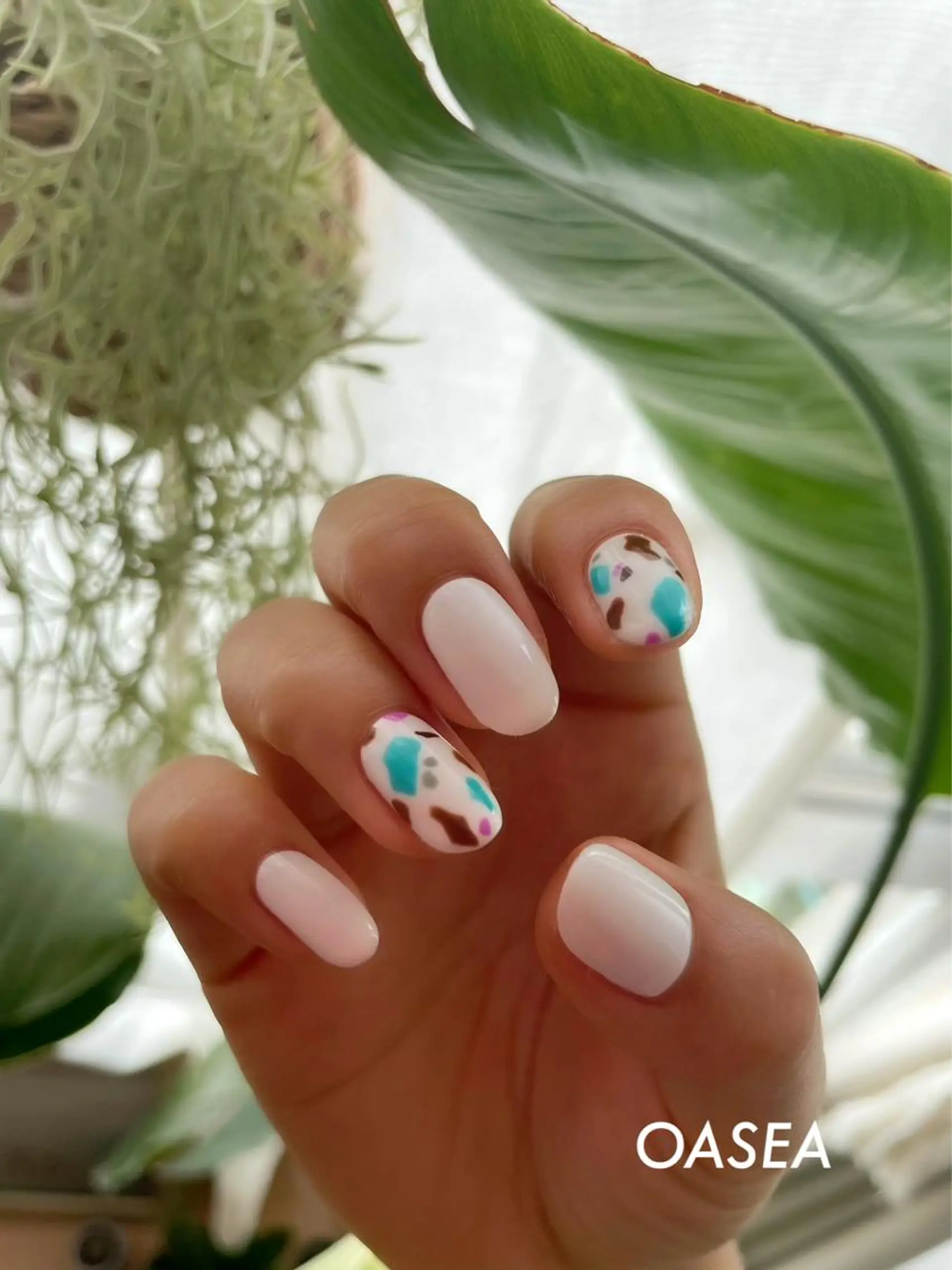 ネイル ハンドネイル 🌞💜 KAORI 🌴のネイルデザイン