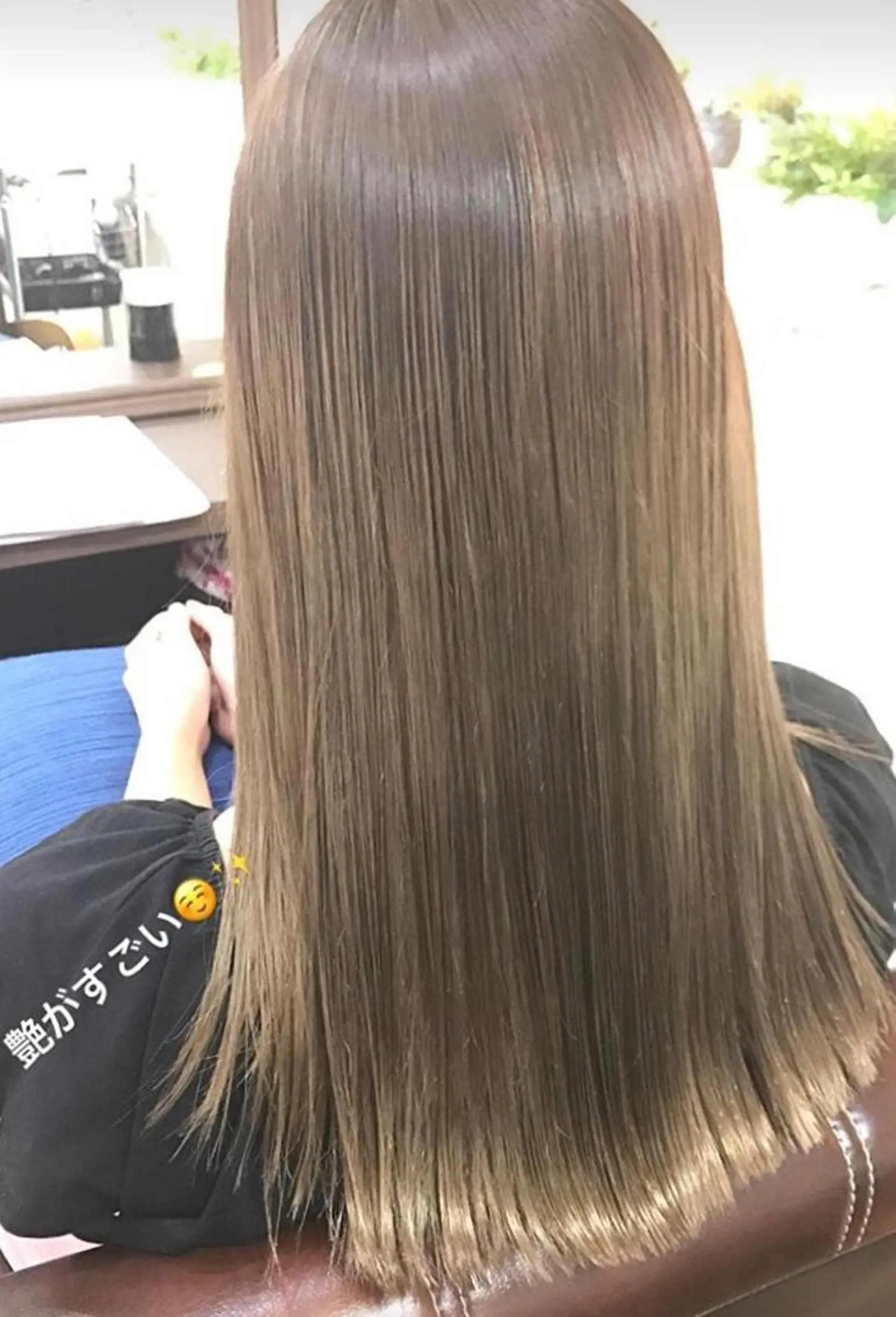 セミロング カット 縮毛矯正 トリートメント 吉田 典弘のヘアスタイル