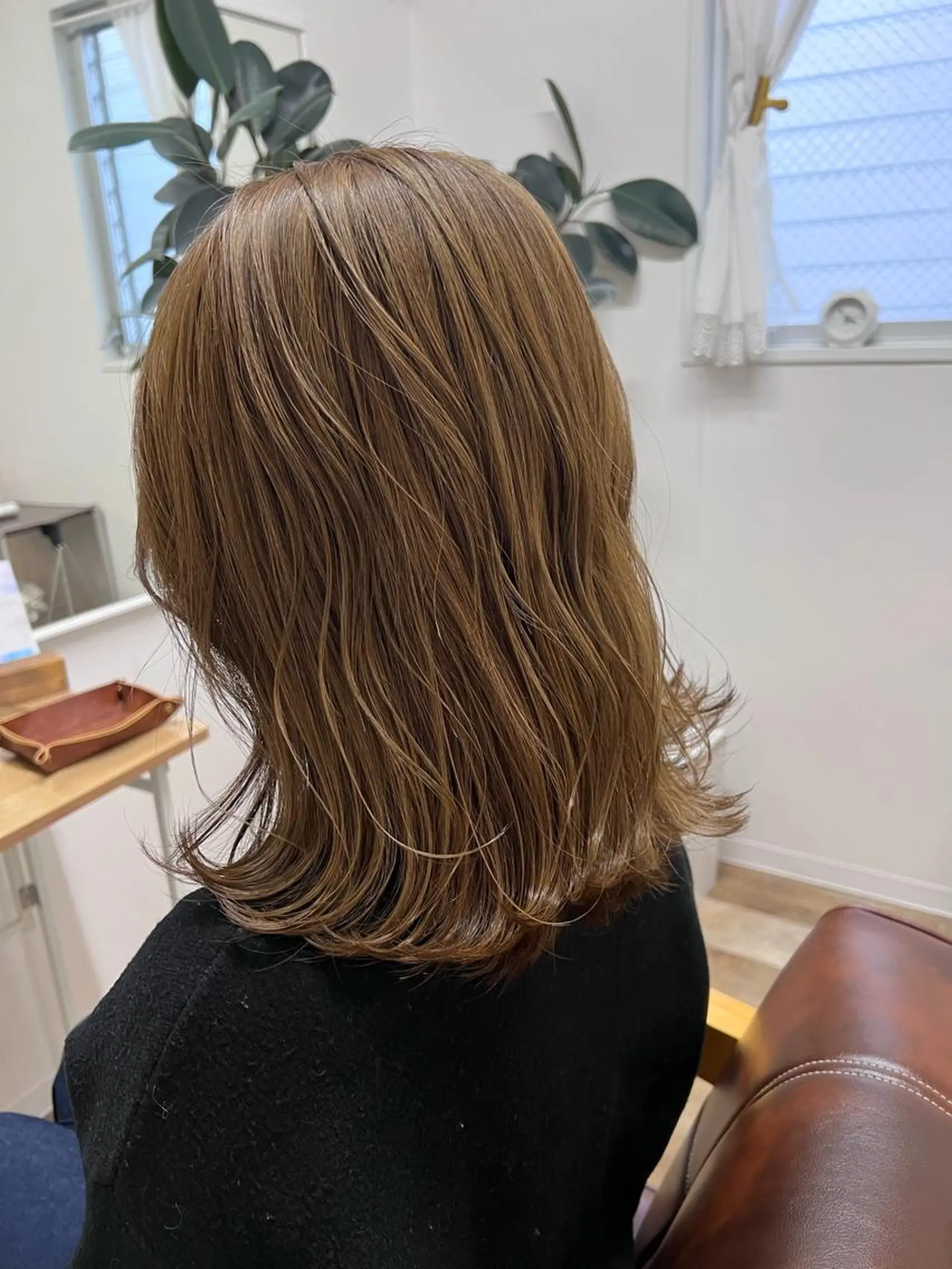 ミディアム カラー ヘアアレンジ ヘアカラー トリートメント Sol plusのヘアスタイル