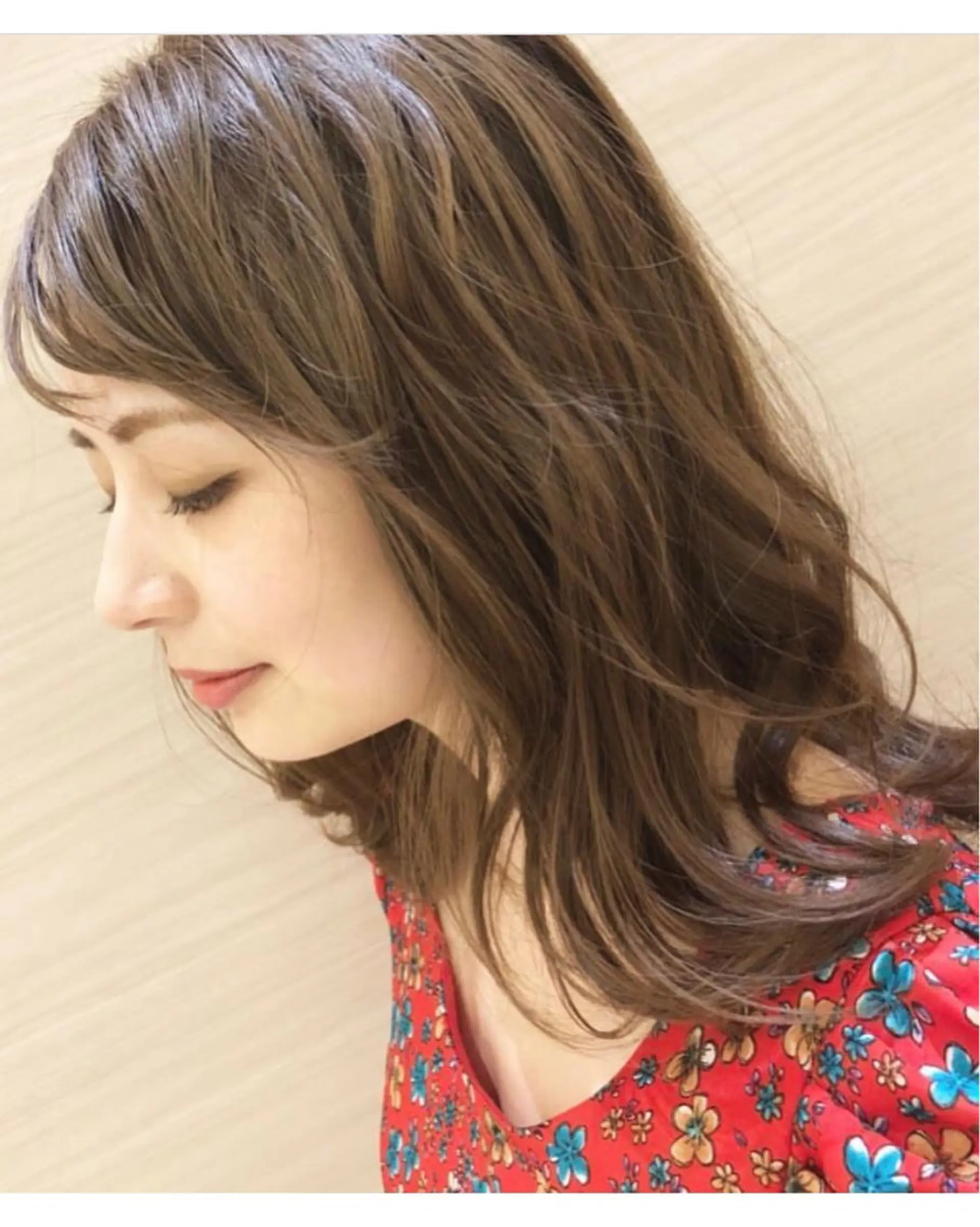 ミディアム 能登谷 きよのヘアスタイル